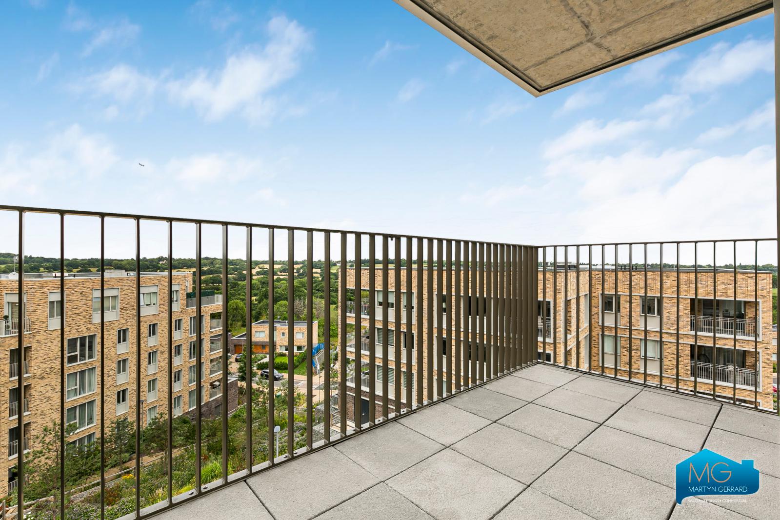 2 bedroom Apartment to rent - Martyn Gerrard