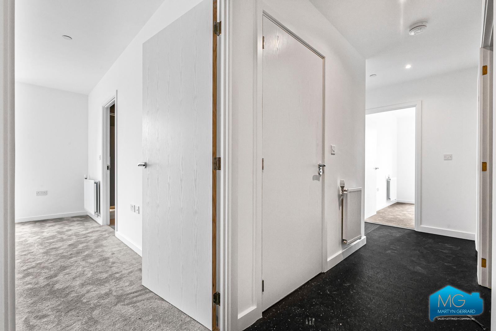 2 bedroom Apartment to rent - Martyn Gerrard