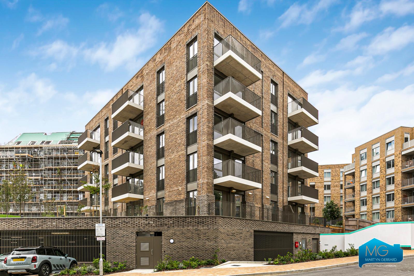 2 bedroom Apartment to rent - Martyn Gerrard