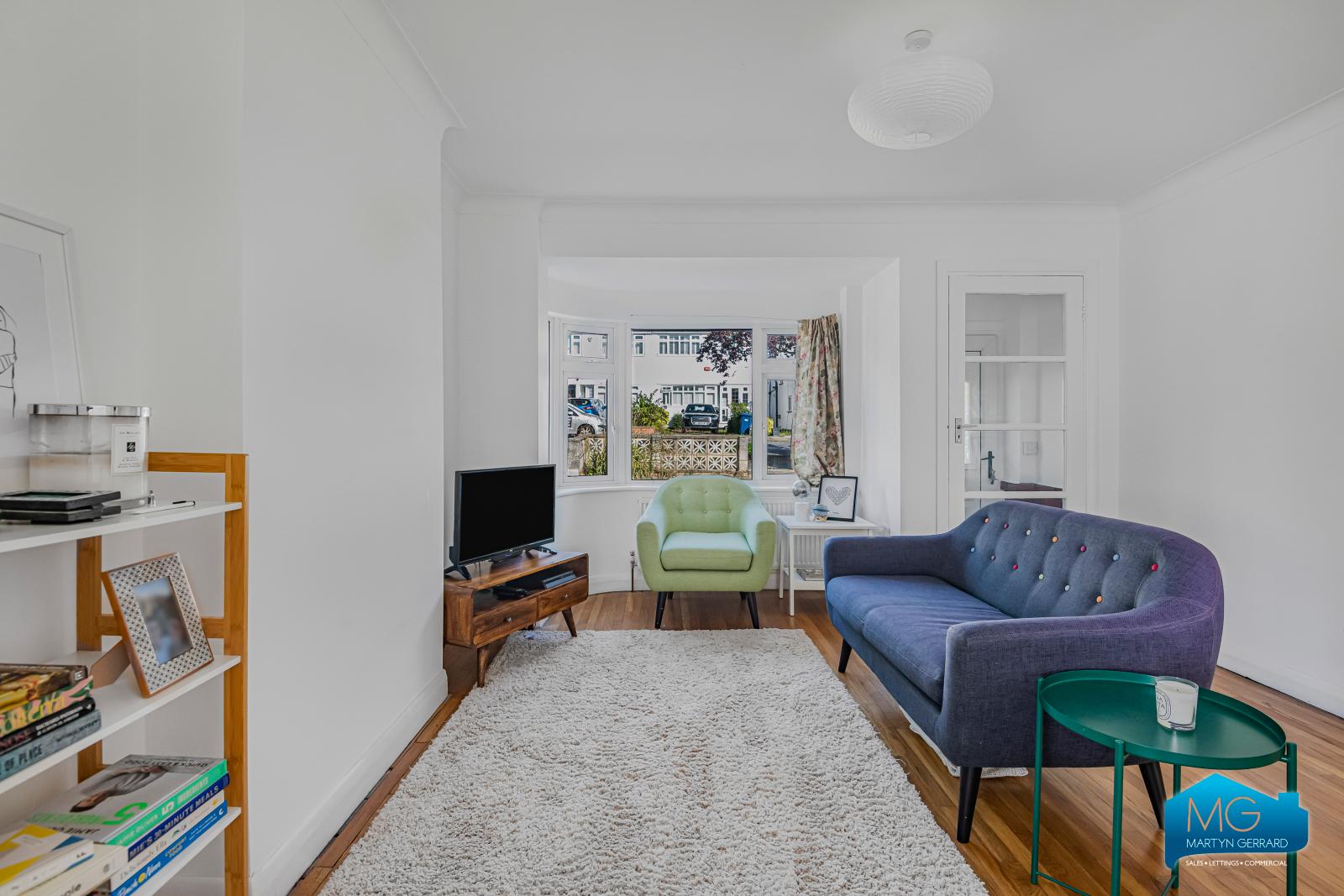 2 bedroom Semi-Detached Bungalow to rent - Martyn Gerrard