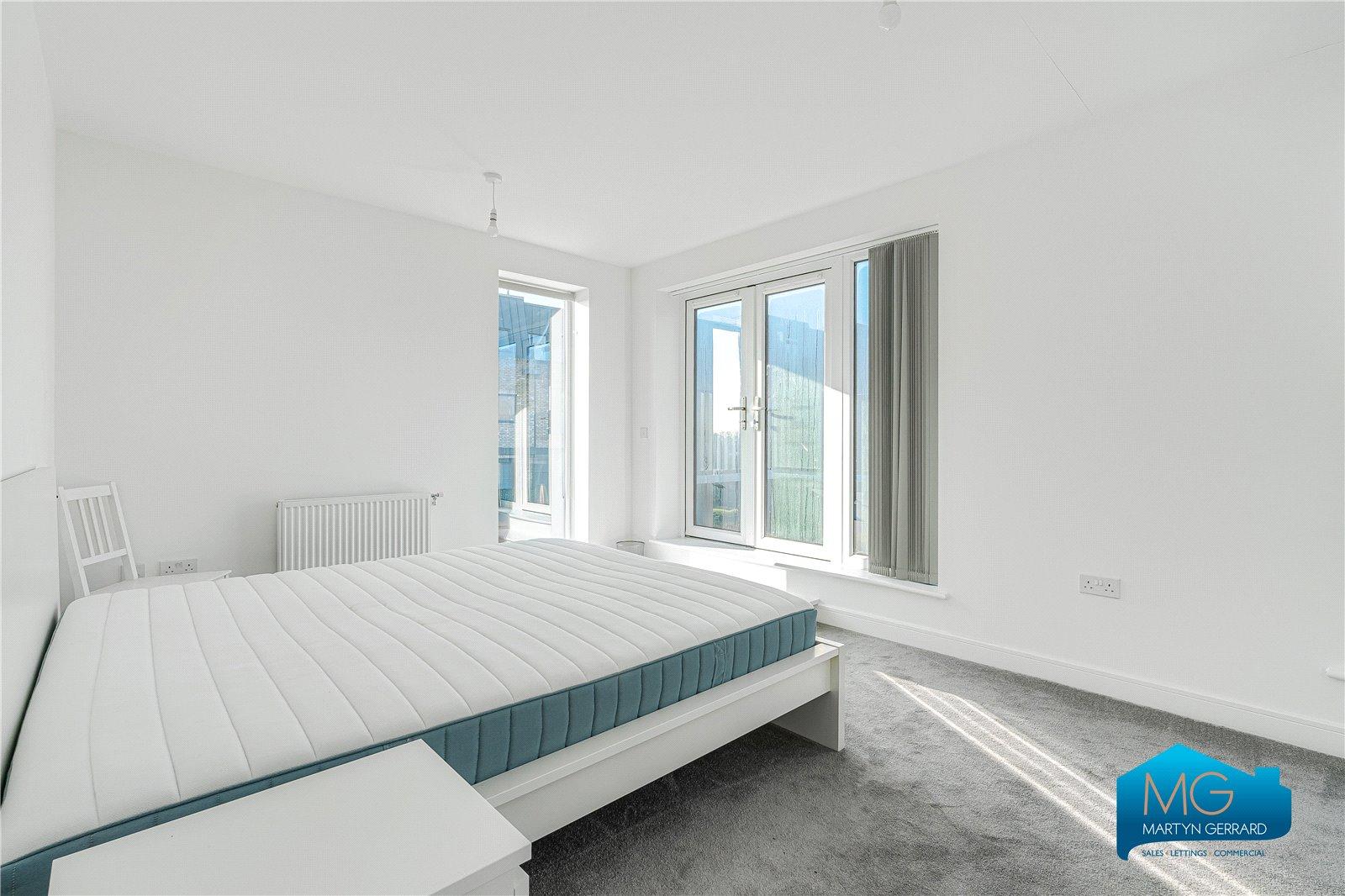 4 bedroom Detached House to rent - Martyn Gerrard