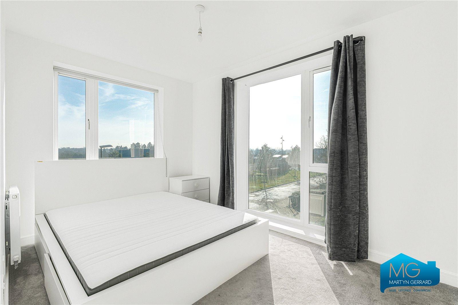 4 bedroom Detached House to rent - Martyn Gerrard