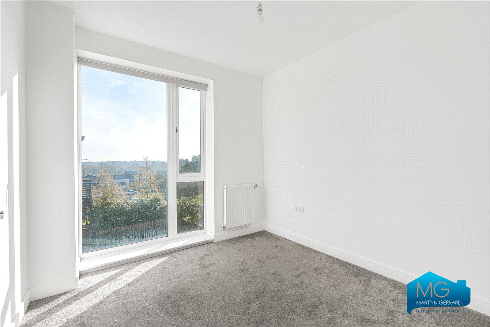4 bedroom Detached House to rent - Martyn Gerrard