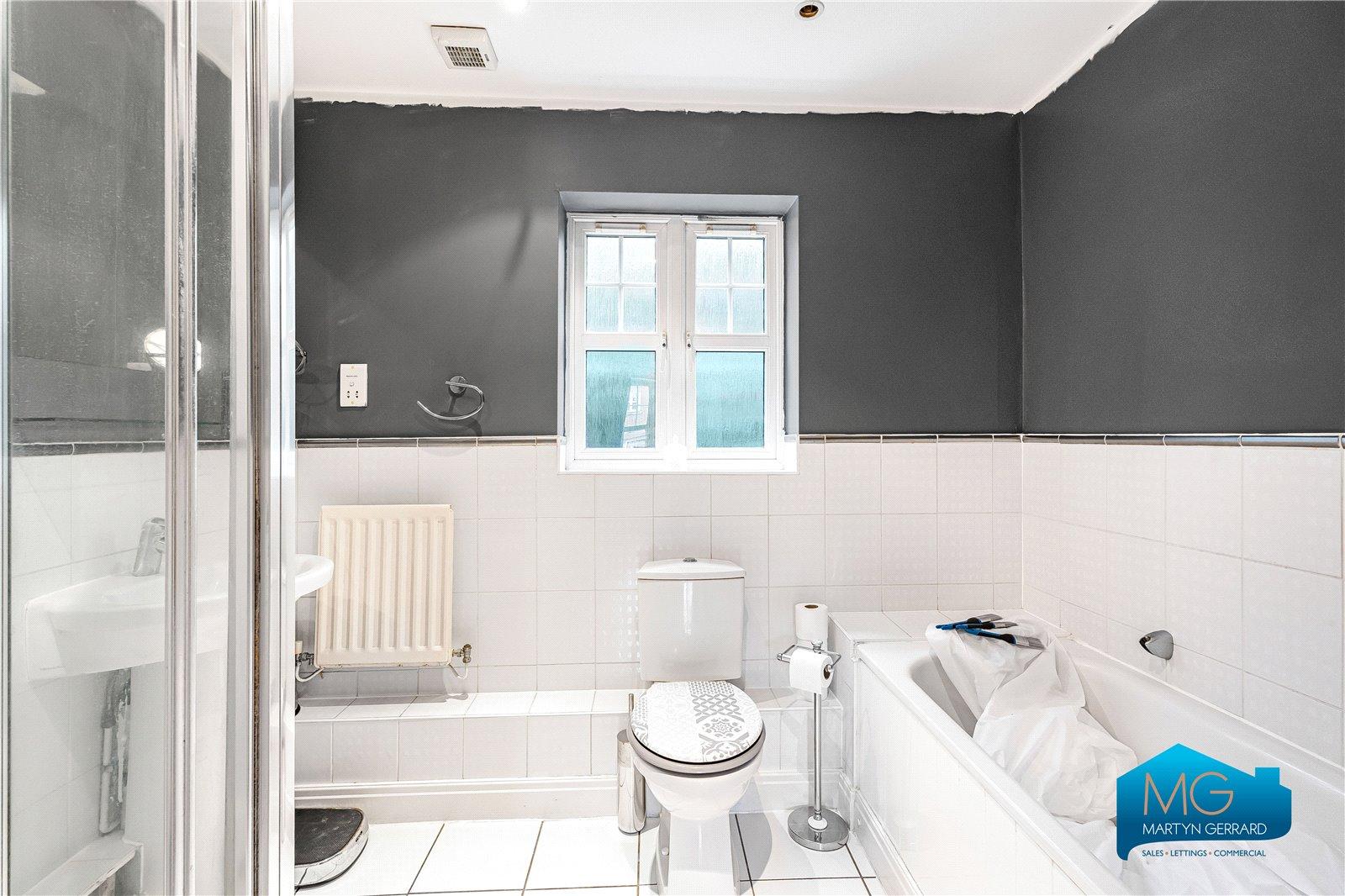 2 bedroom Ground Floor Flat to rent - Martyn Gerrard