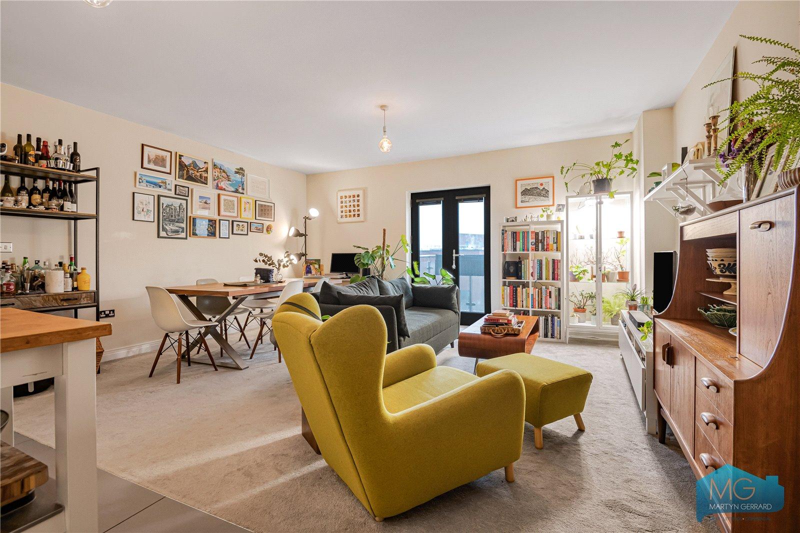 2 bedroom Apartment for sale - Martyn Gerrard