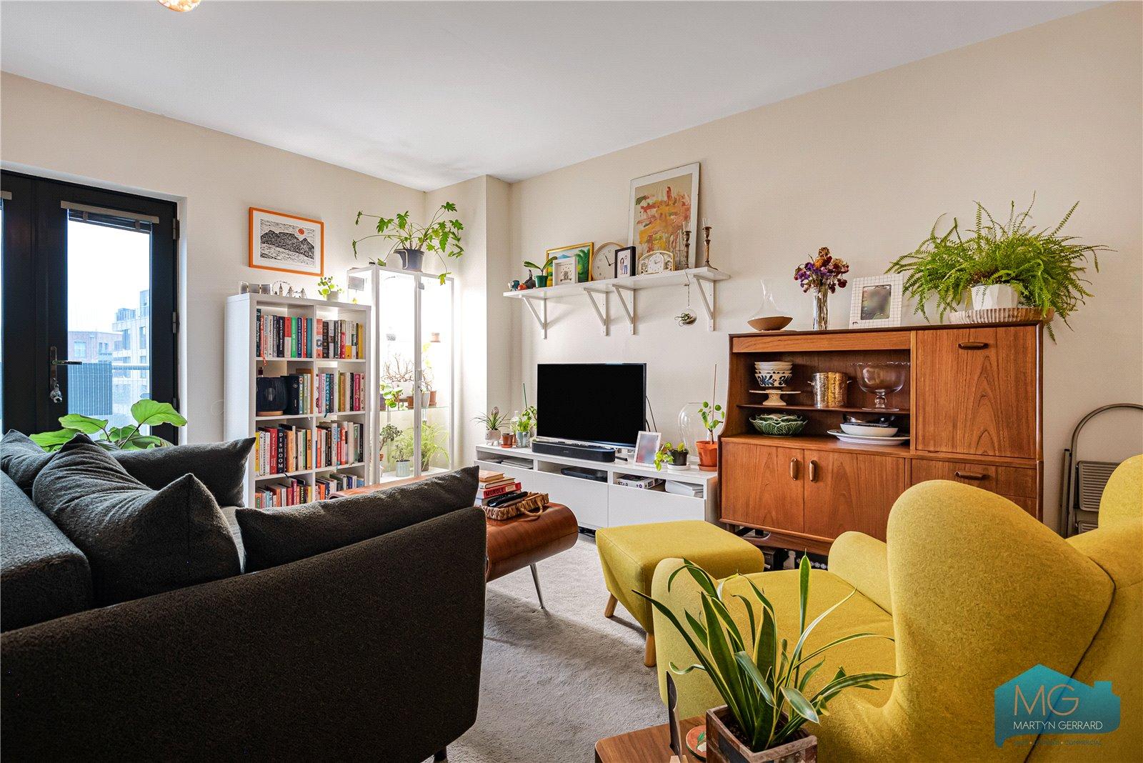 2 bedroom Apartment for sale - Martyn Gerrard