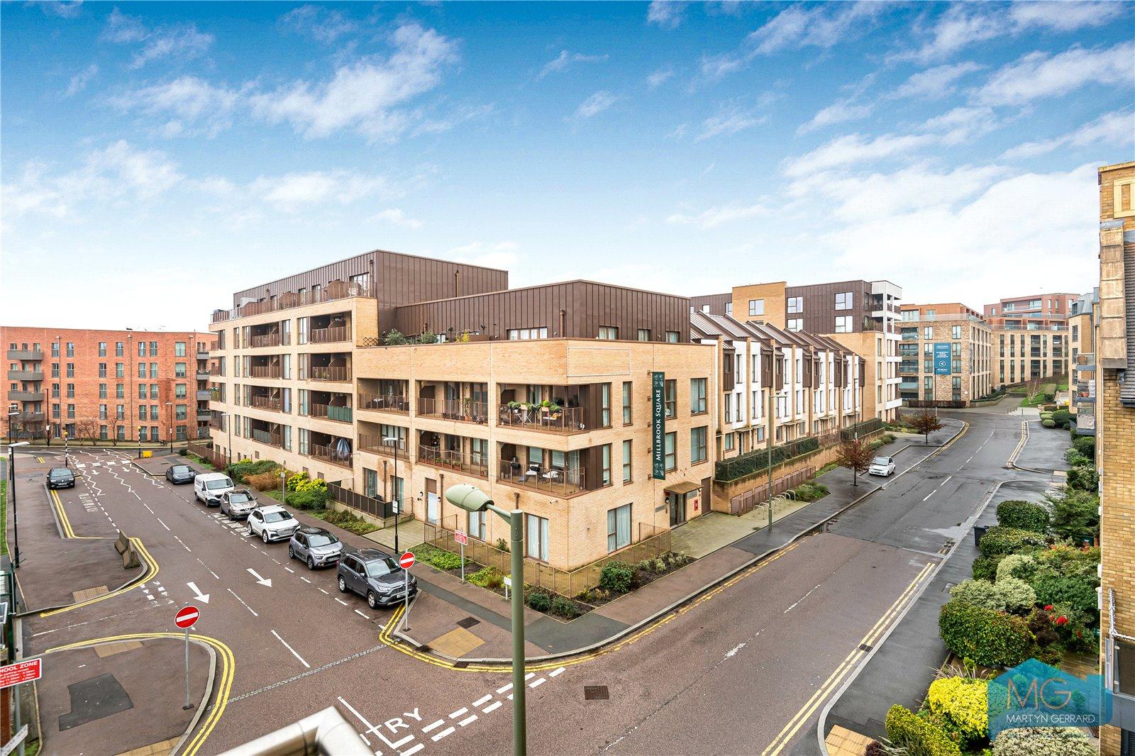 2 bedroom Apartment for sale - Martyn Gerrard