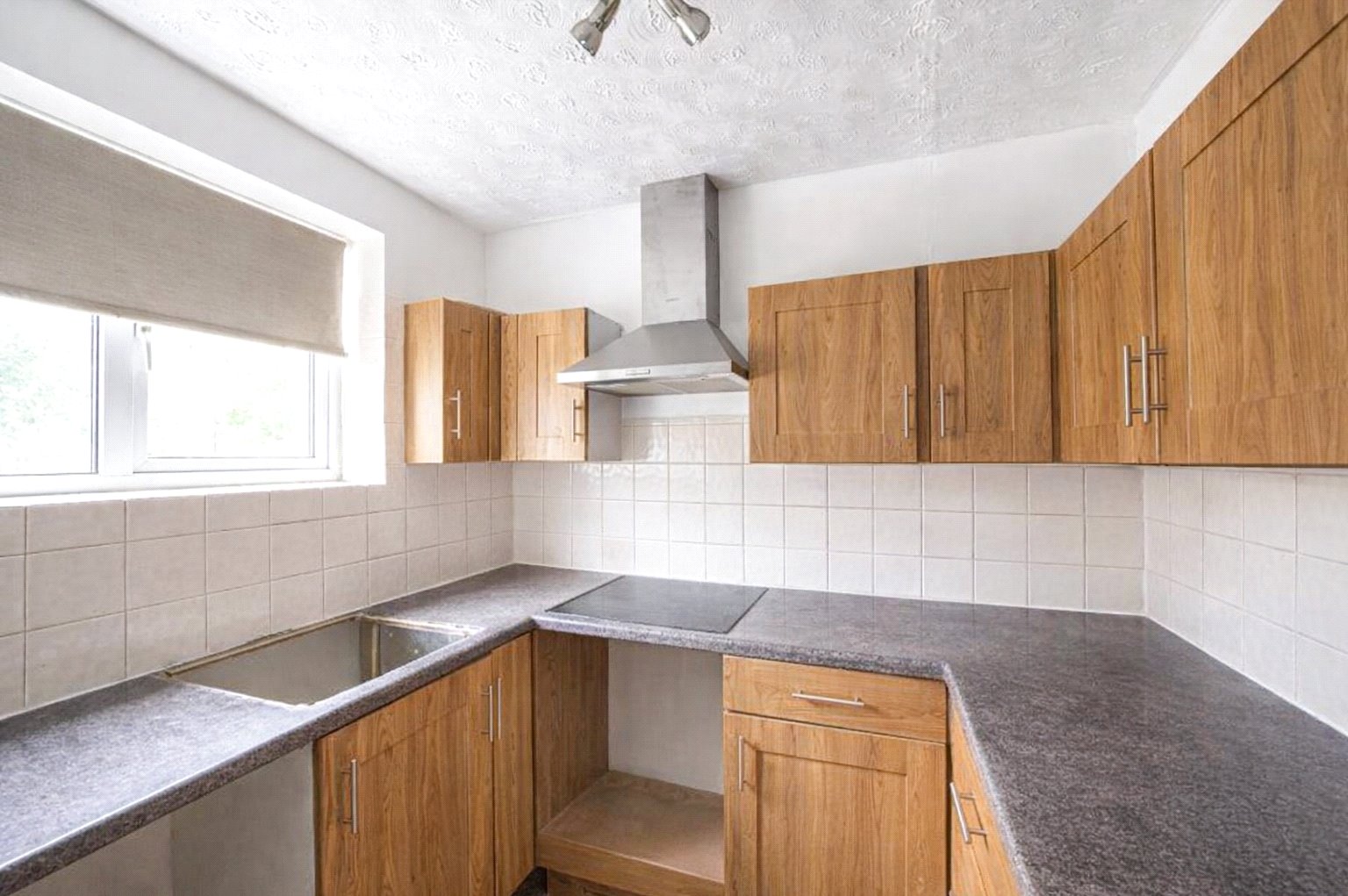 1 bedroom Apartment to rent + ' - Martyn Gerrard