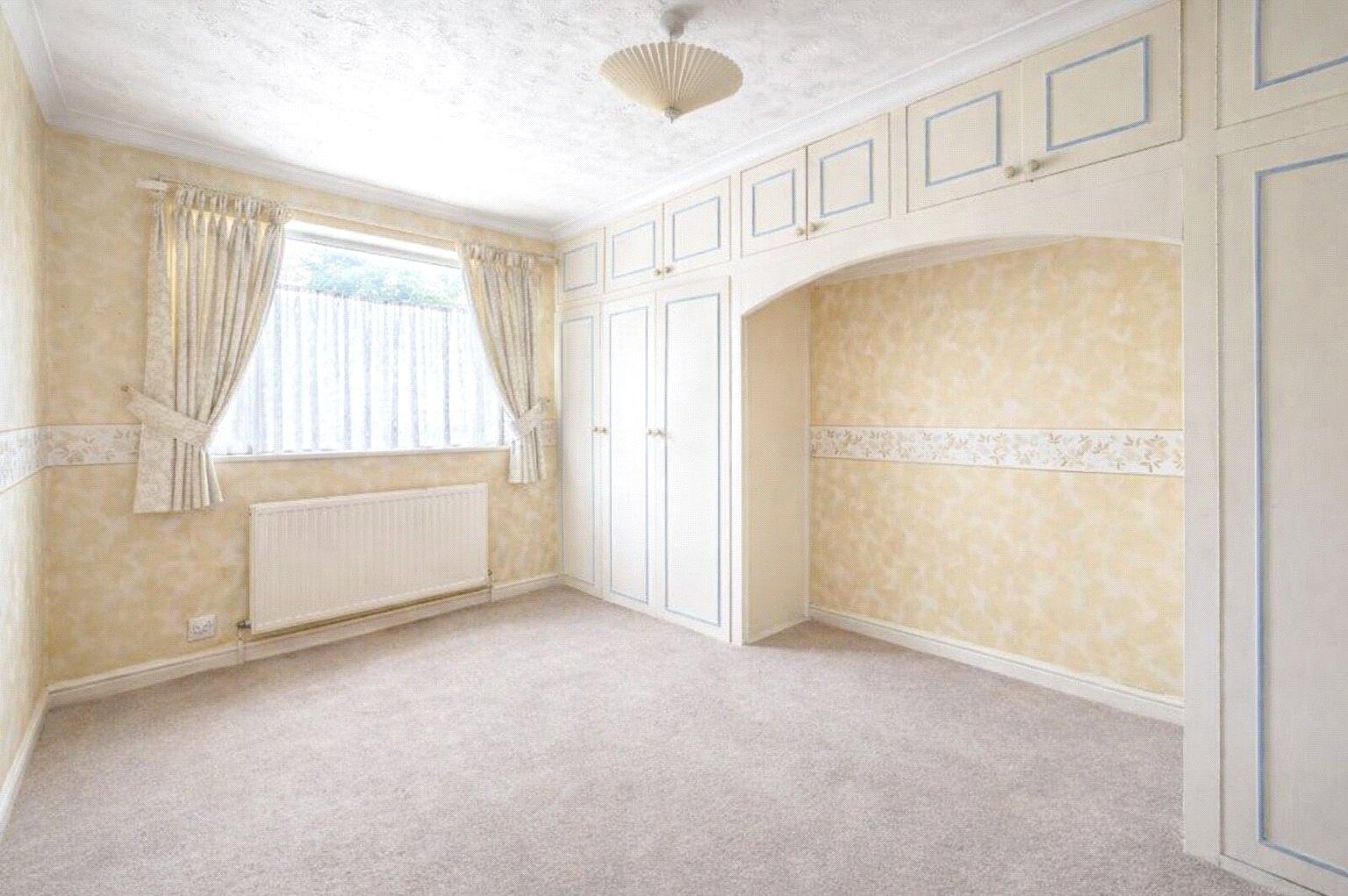 1 bedroom Apartment to rent + ' - Martyn Gerrard