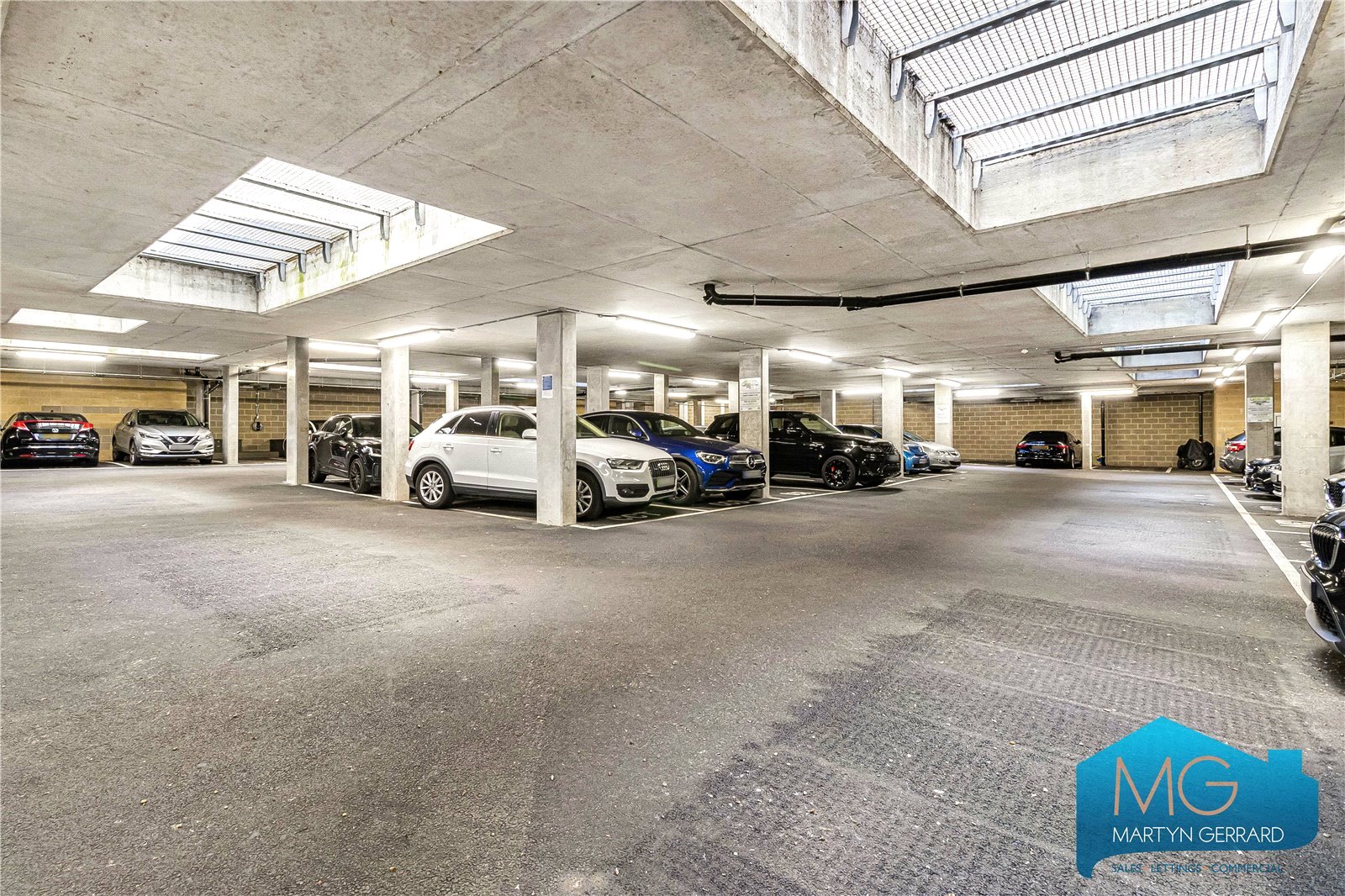 2 bedroom Apartment to rent - Martyn Gerrard