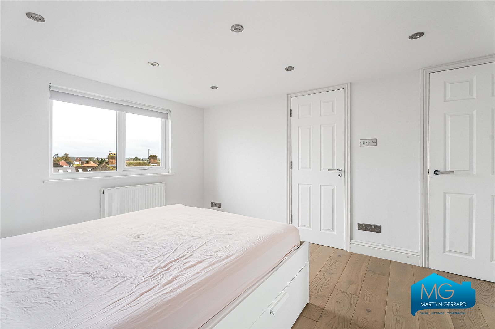 4 bedroom House to rent - Martyn Gerrard