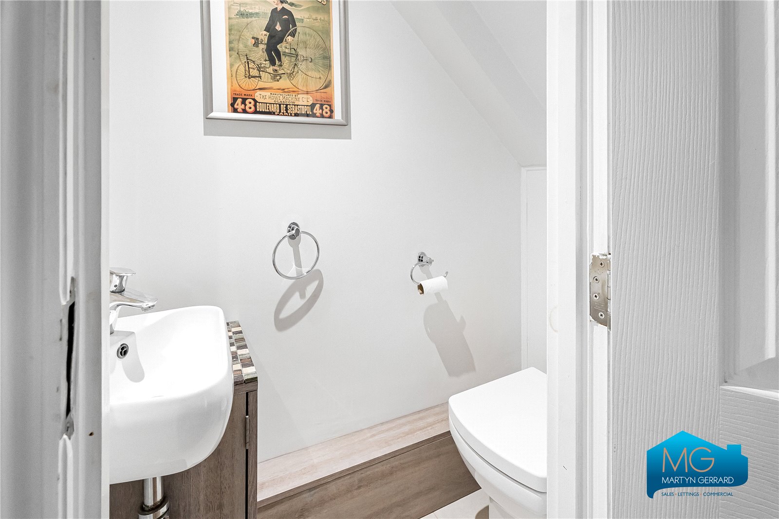 4 bedroom House to rent - Martyn Gerrard