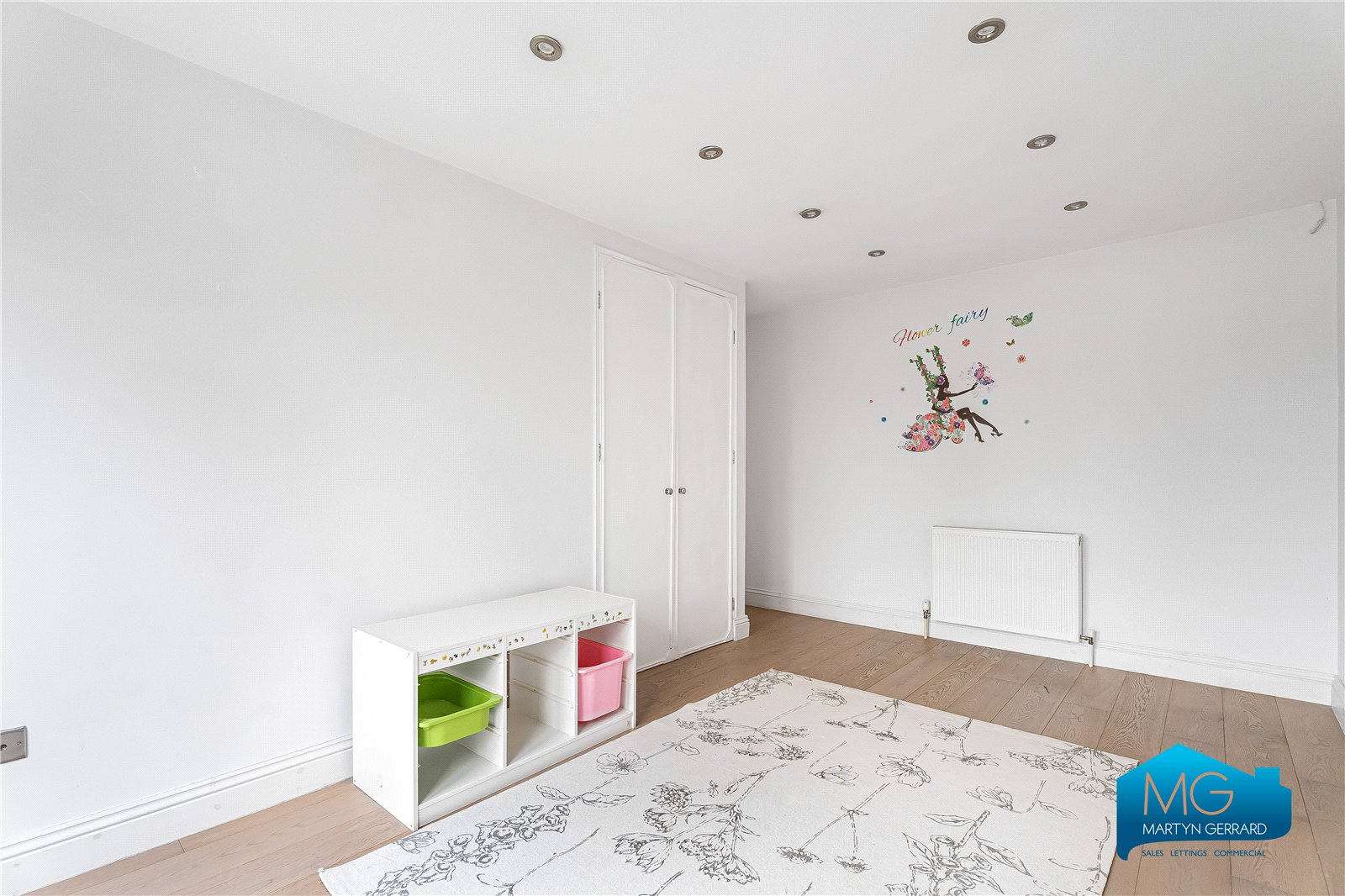 4 bedroom House to rent - Martyn Gerrard