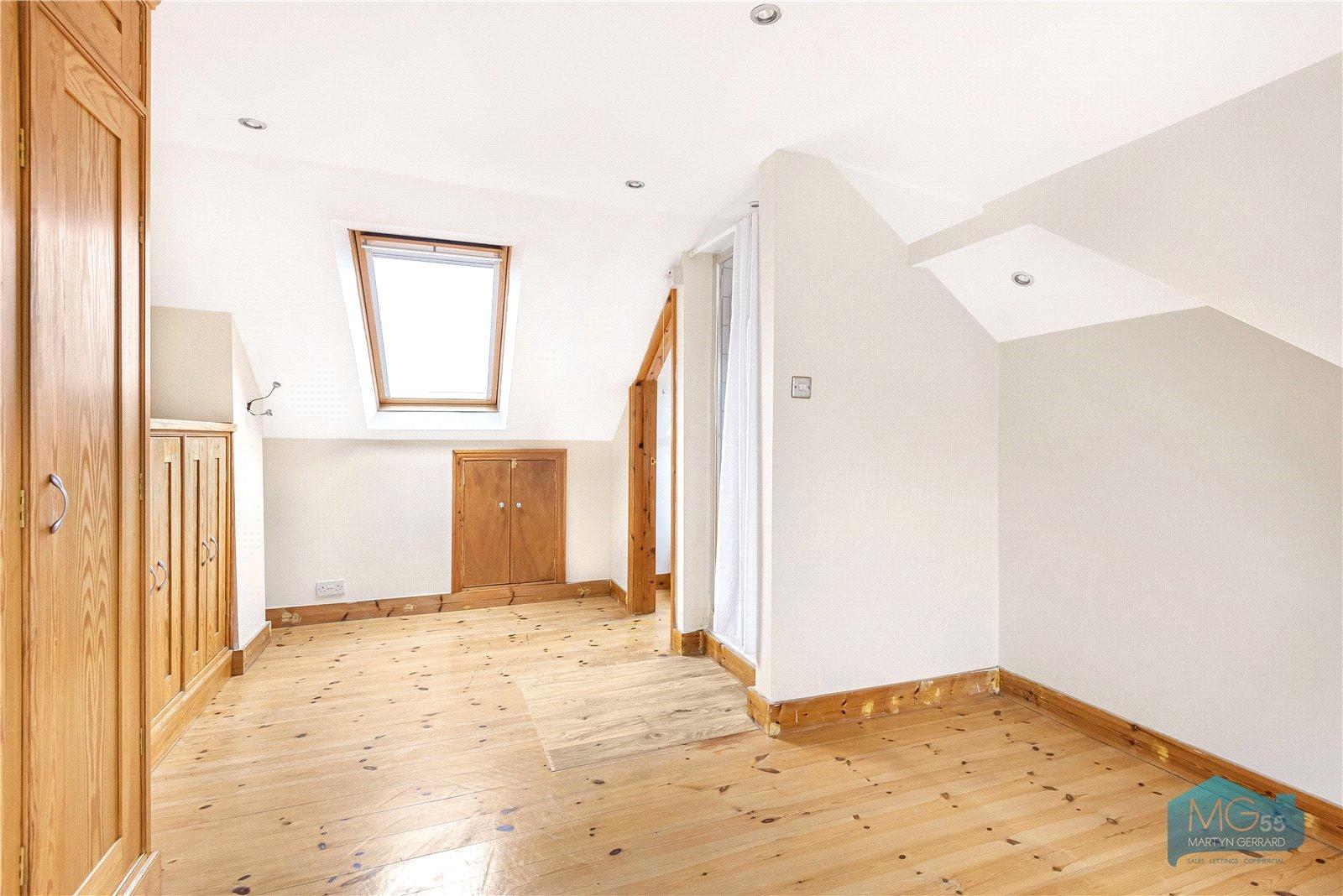 3 bedroom Semi-Detached Bungalow for sale - Martyn Gerrard