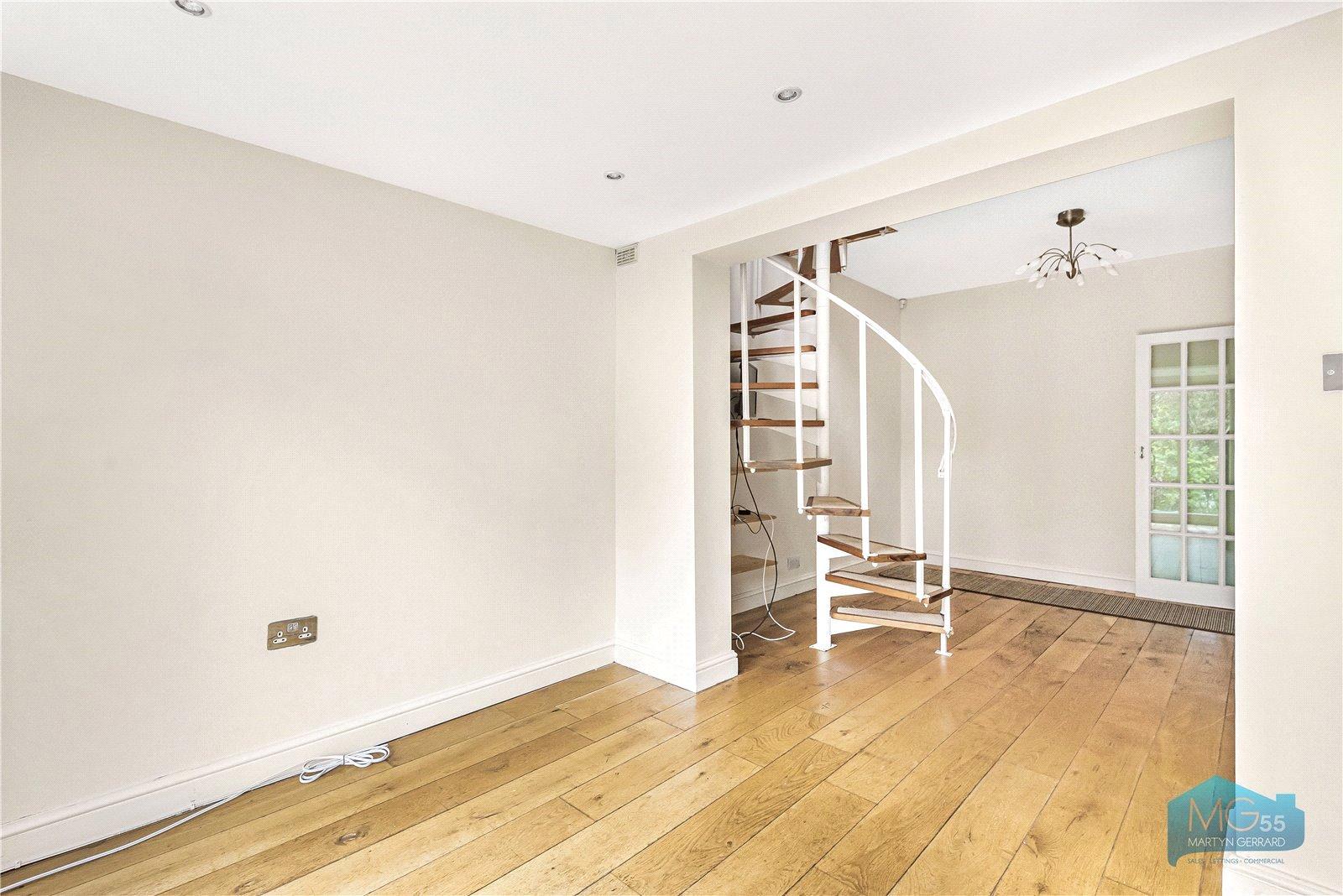 Bittacy Rise, Mill Hill, London, NW7+ - Martyn Gerrard