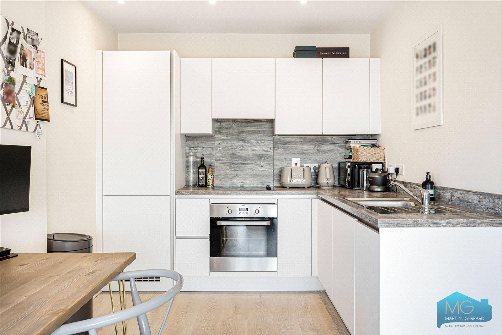 1 bedroom Apartment for sale - Martyn Gerrard