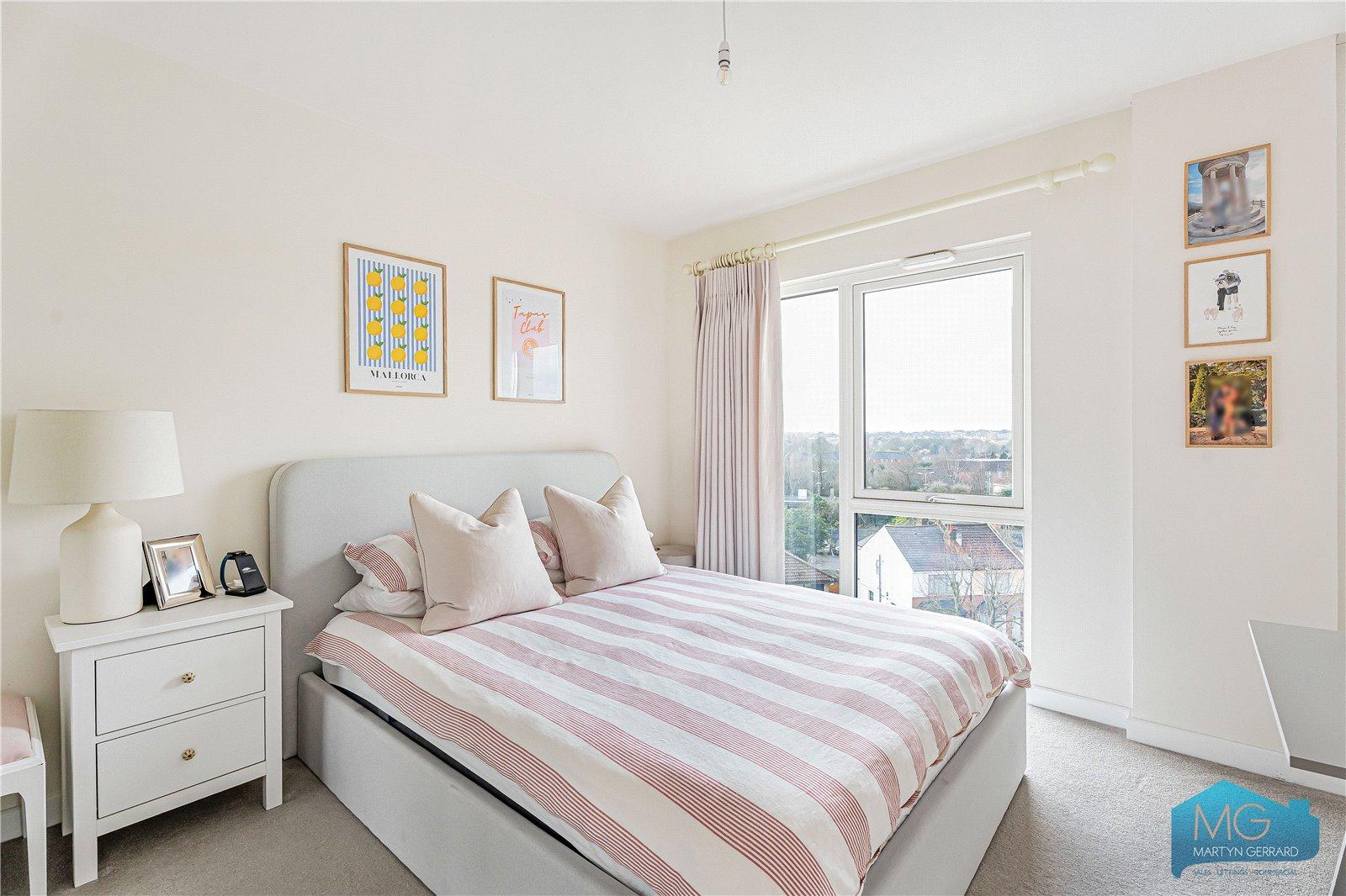 1 bedroom Apartment for sale - Martyn Gerrard