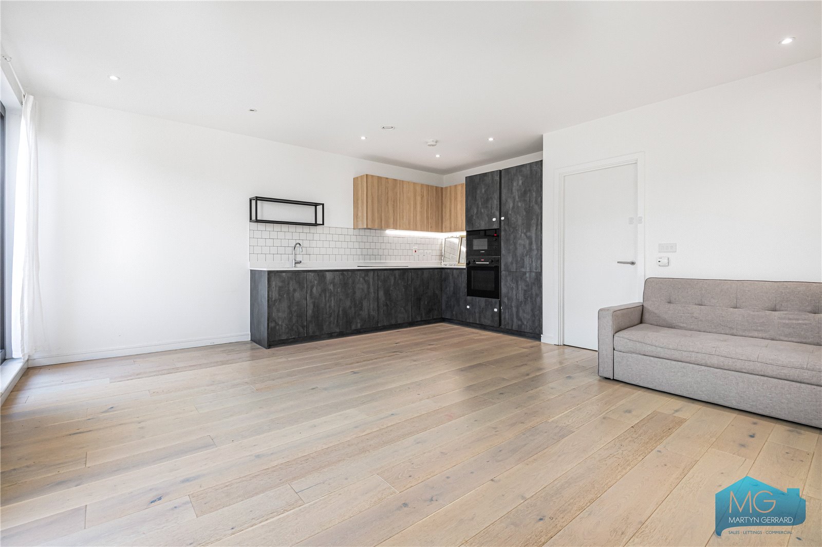 1 bedroom Apartment for sale - Martyn Gerrard