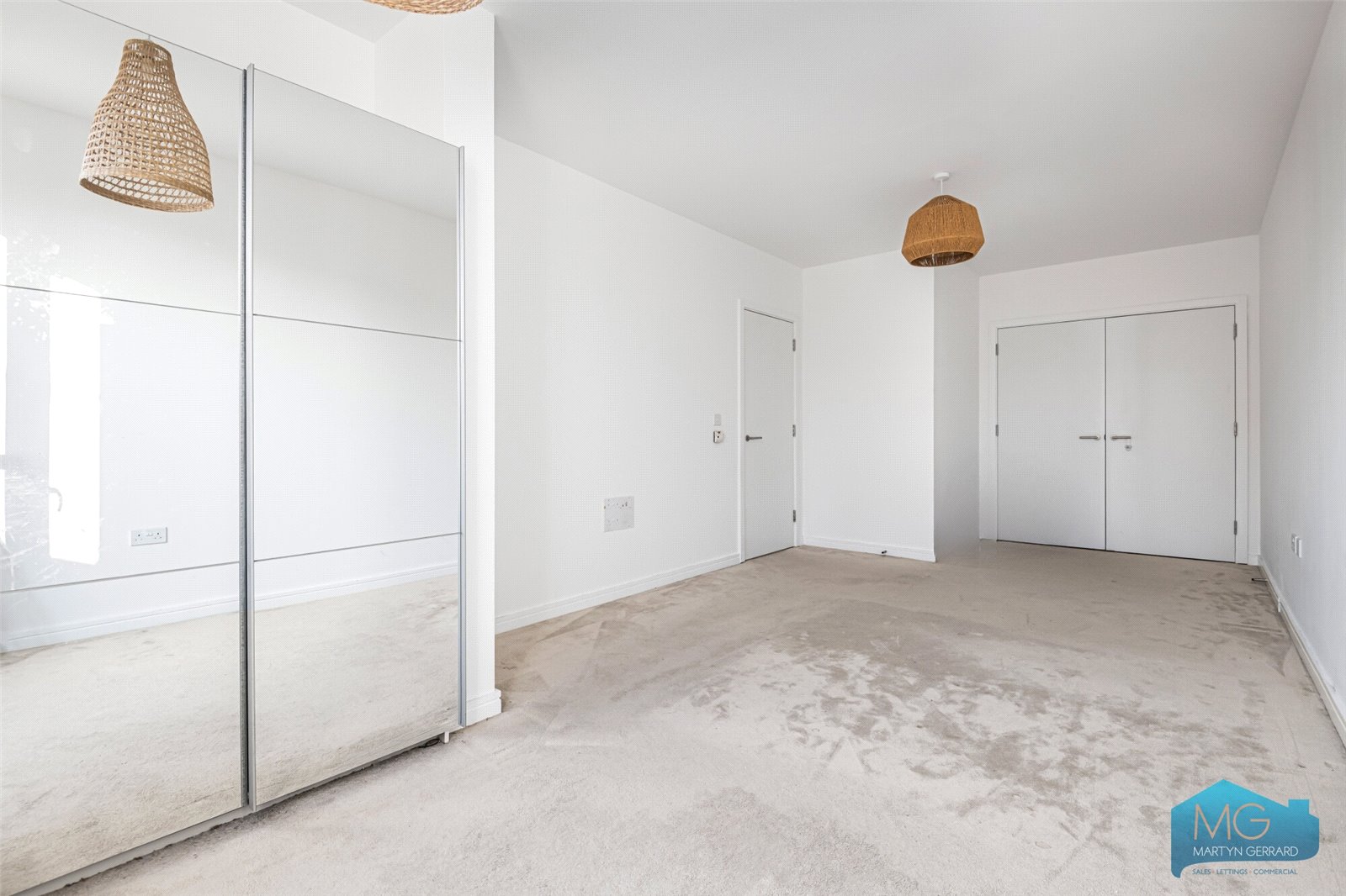 1 bedroom Apartment for sale - Martyn Gerrard