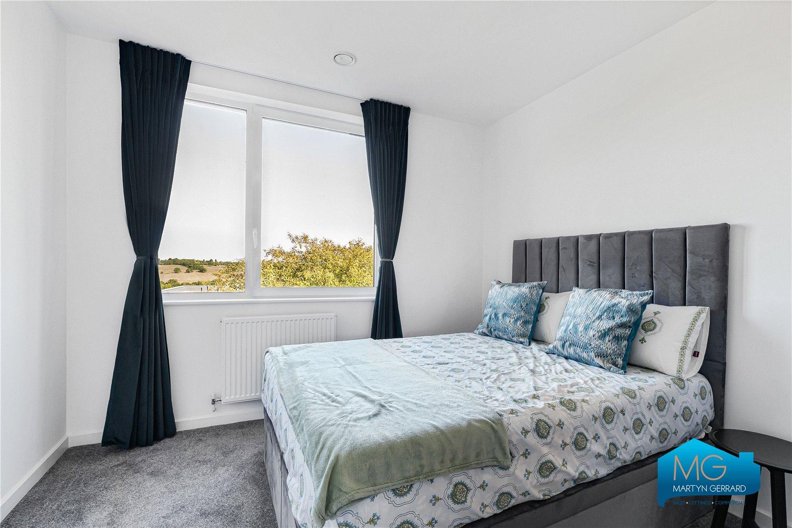 3 bedroom Apartment to rent - Martyn Gerrard