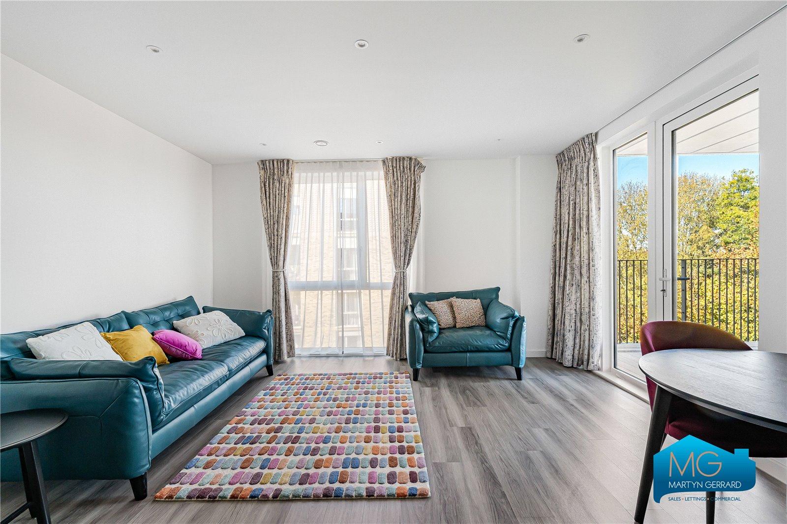 3 bedroom Apartment to rent - Martyn Gerrard