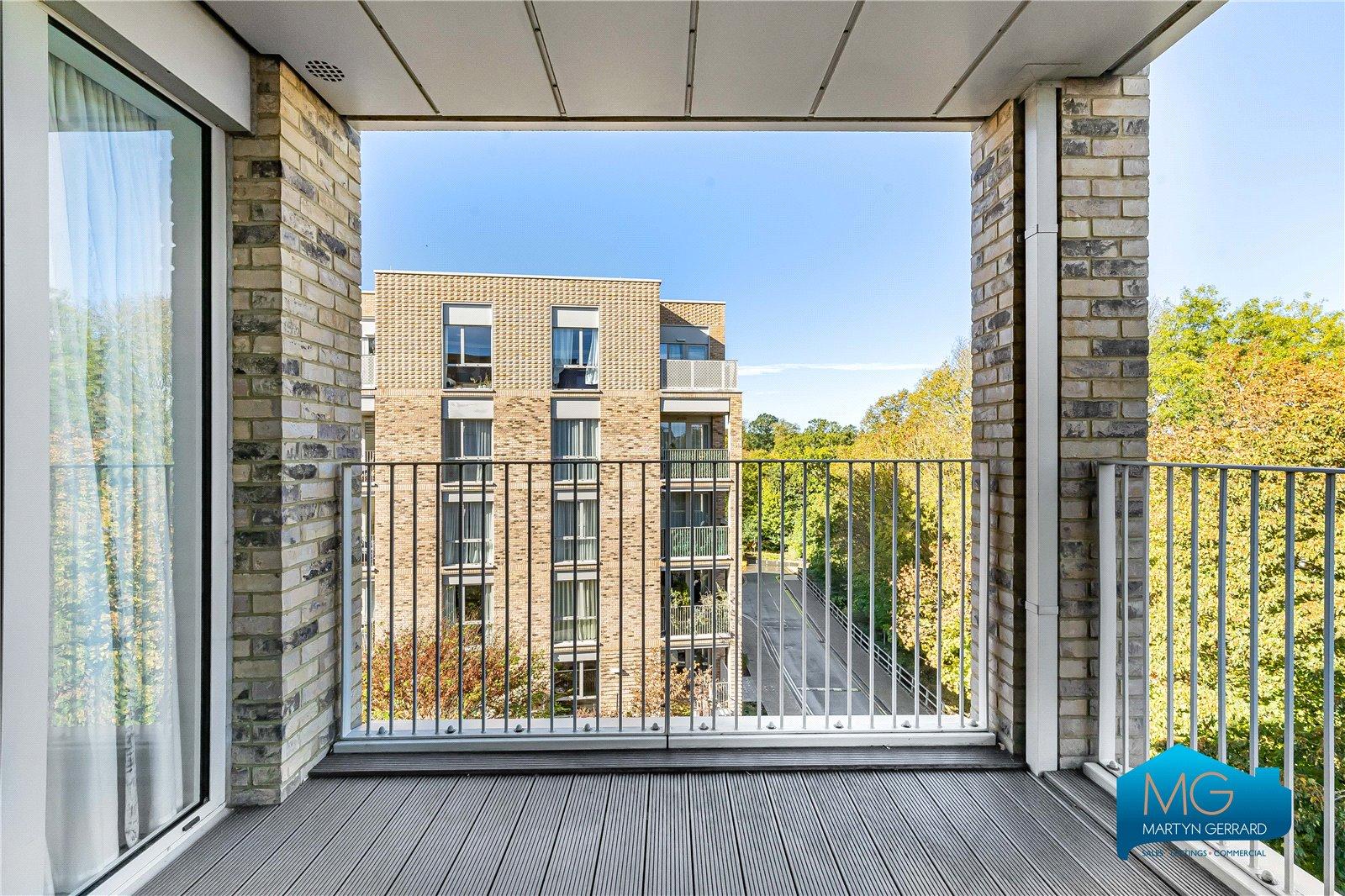 3 bedroom Apartment to rent - Martyn Gerrard