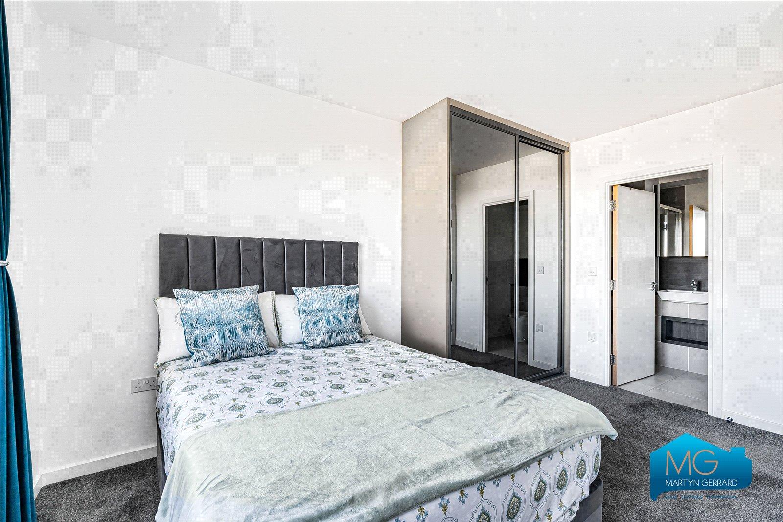 3 bedroom Apartment to rent - Martyn Gerrard