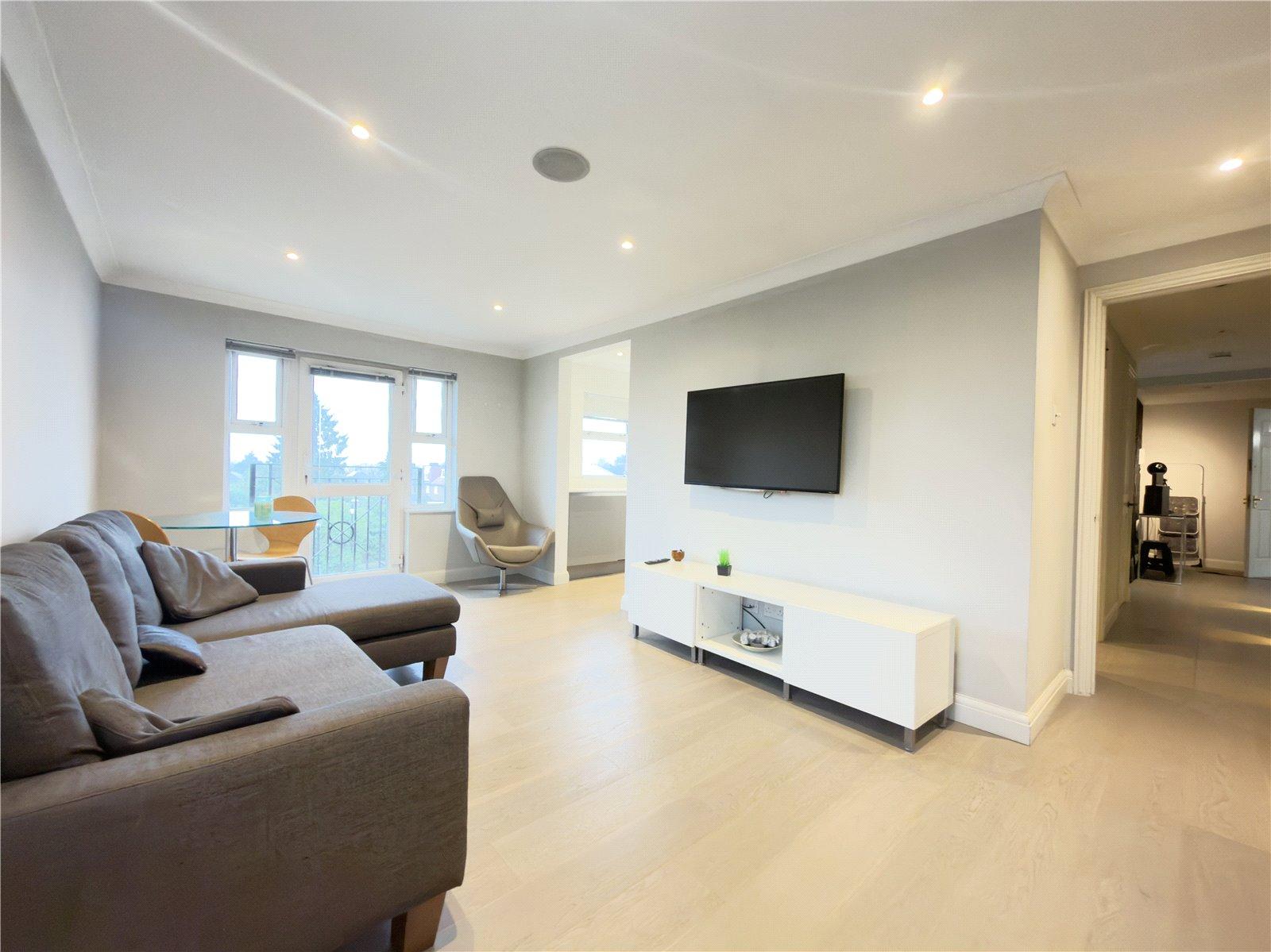 2 bedroom Apartment to rent - Martyn Gerrard