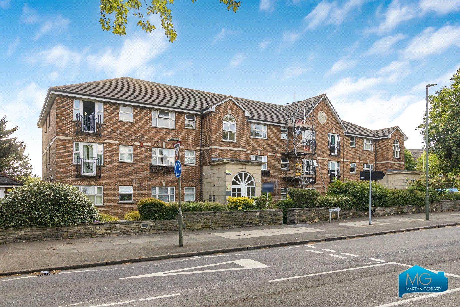 2 bedroom Apartment to rent - Martyn Gerrard