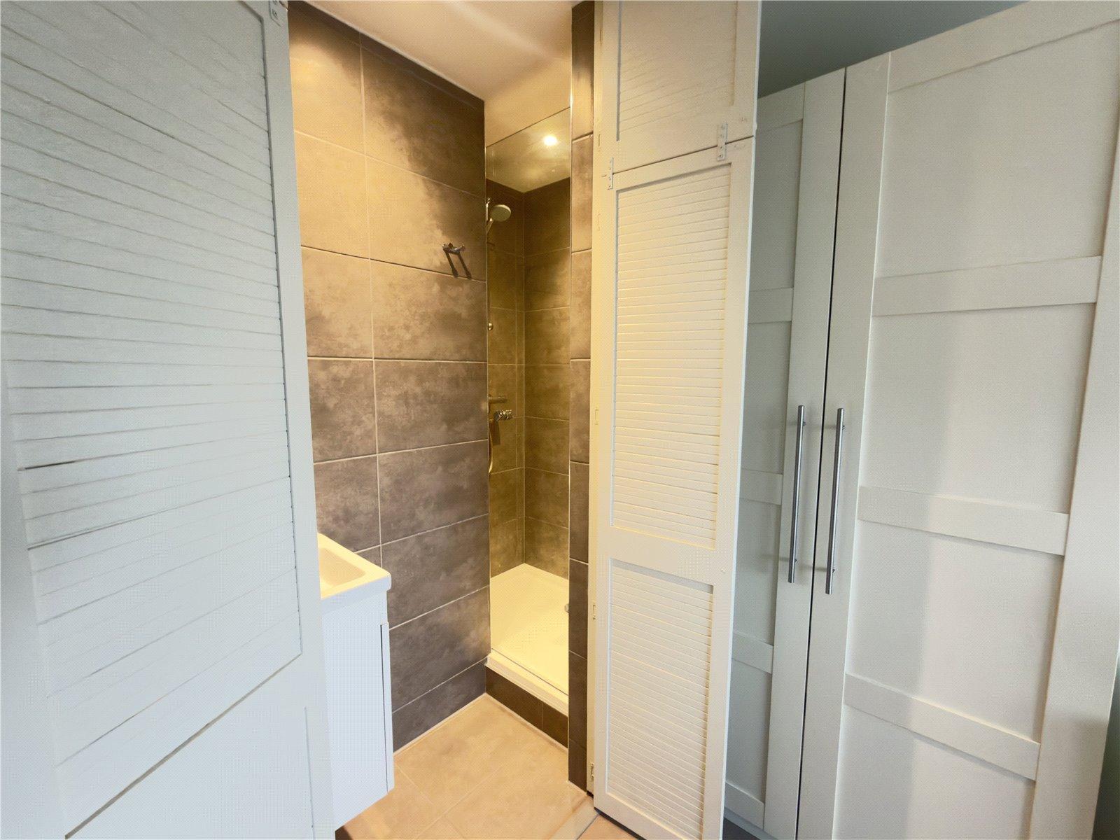 2 bedroom Apartment to rent - Martyn Gerrard