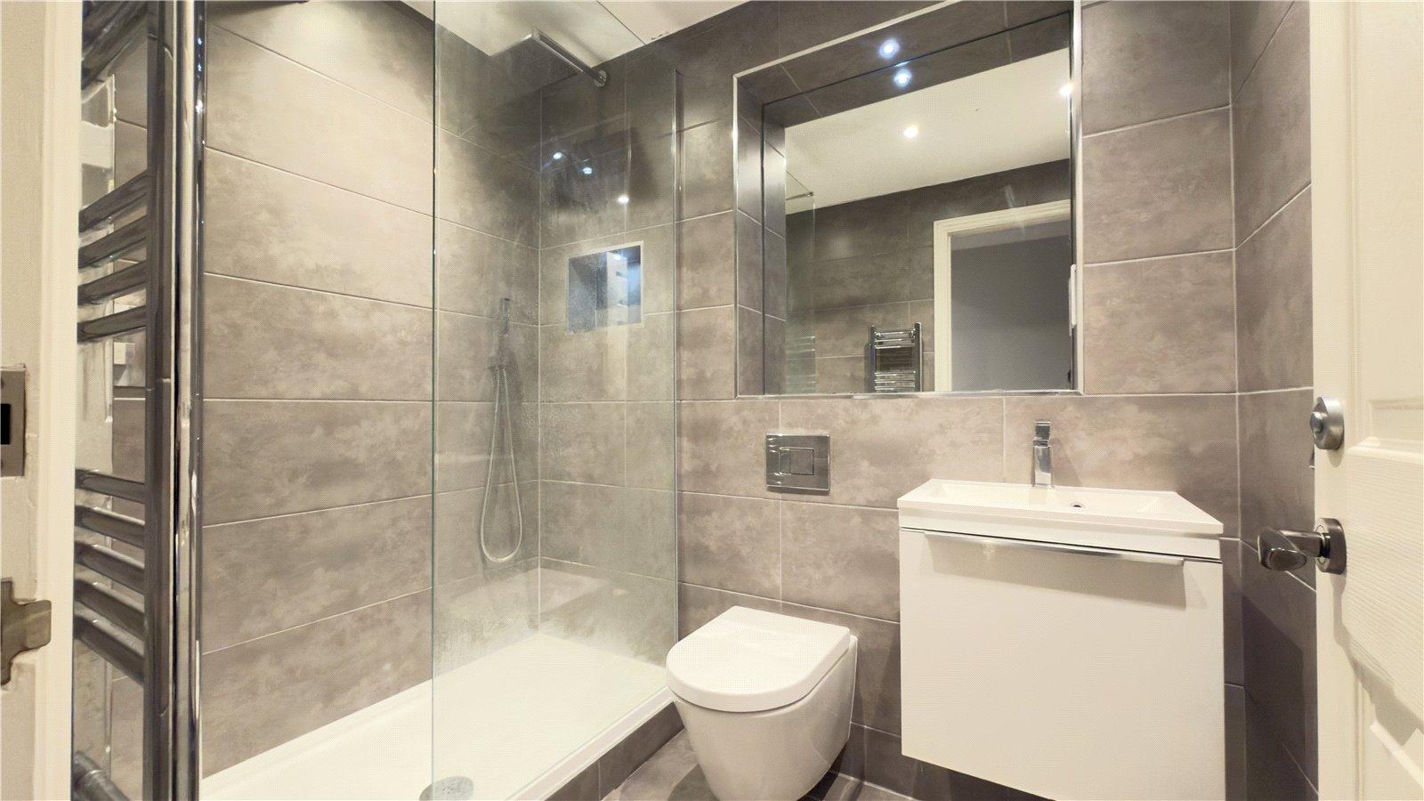 2 bedroom Apartment to rent - Martyn Gerrard
