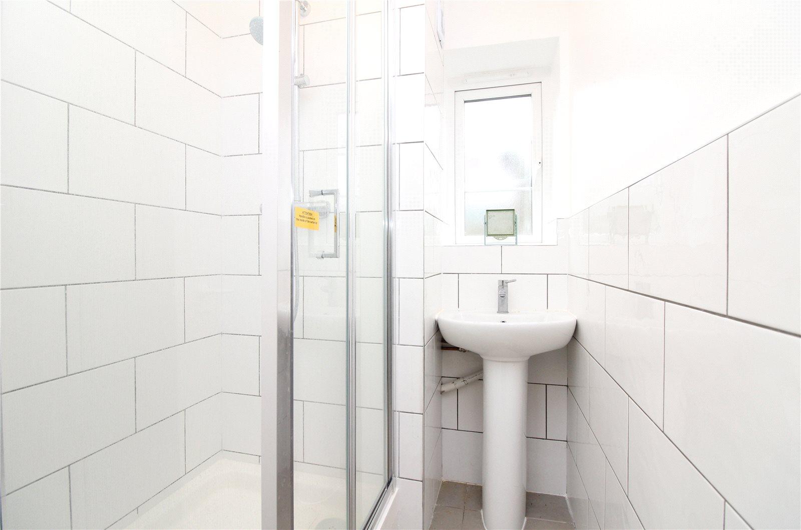 1 bedroom Ground Floor Flat to rent - Martyn Gerrard