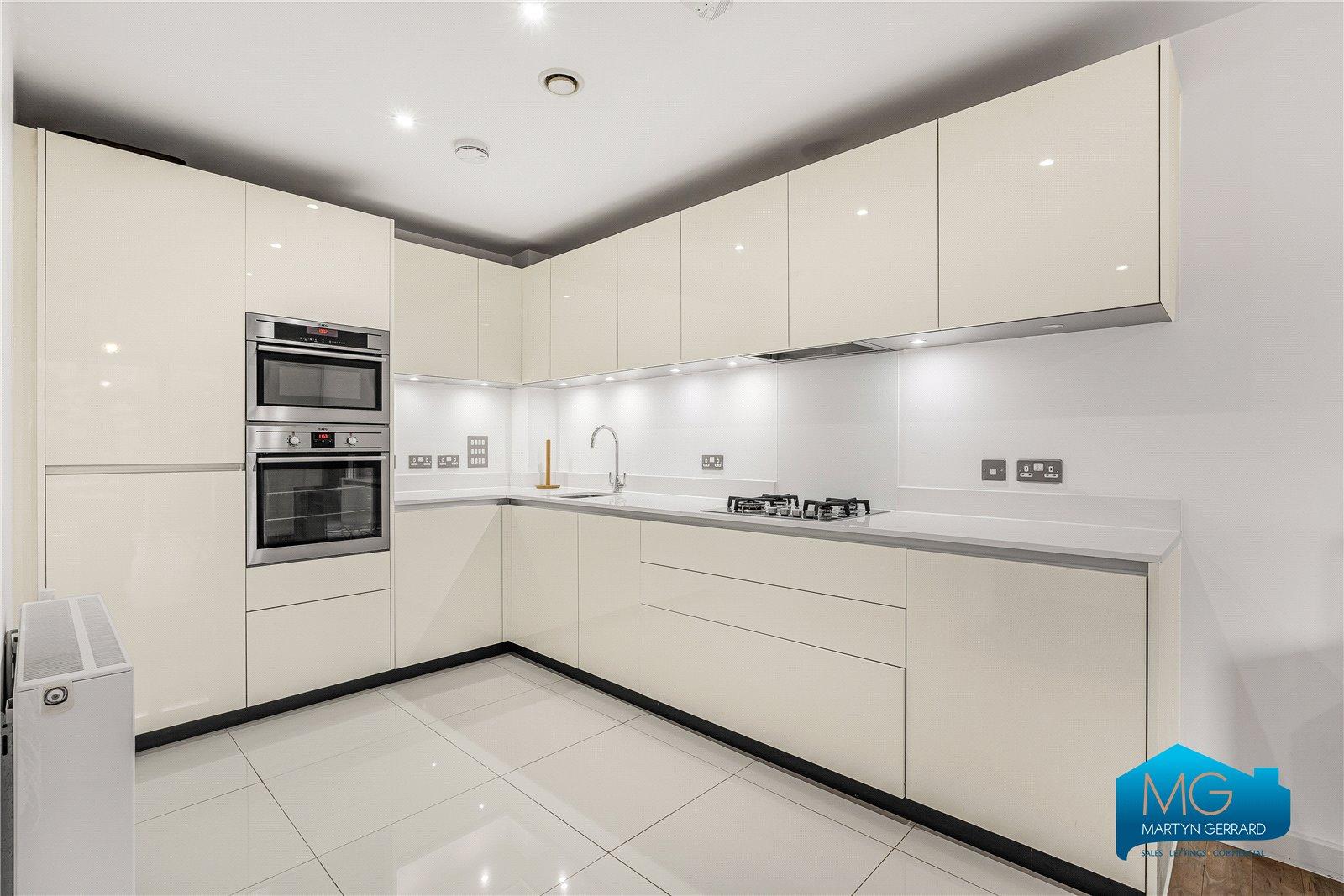 1 bedroom Ground Floor Flat to rent - Martyn Gerrard
