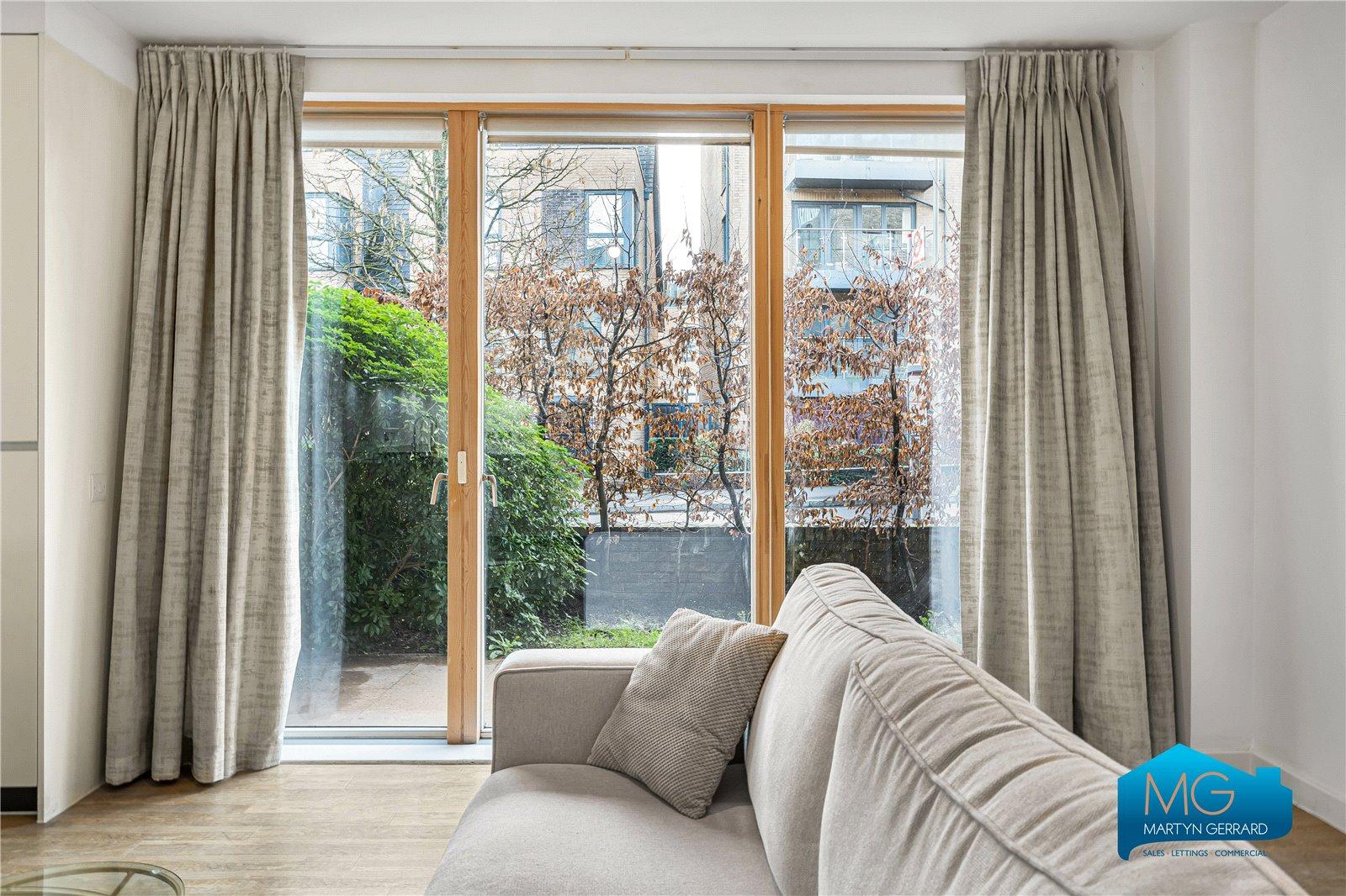 1 bedroom Ground Floor Flat to rent - Martyn Gerrard