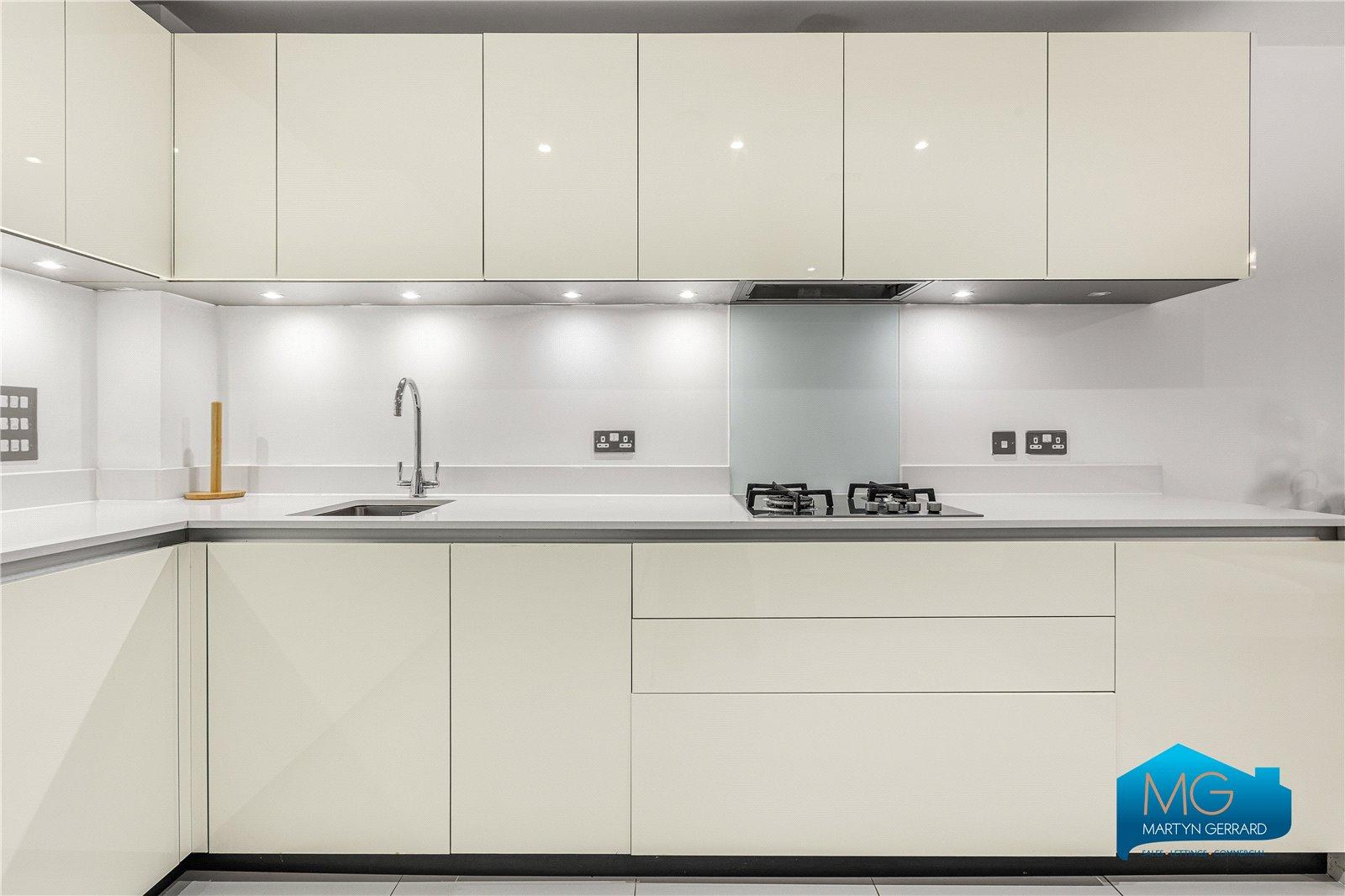 1 bedroom Ground Floor Flat to rent - Martyn Gerrard