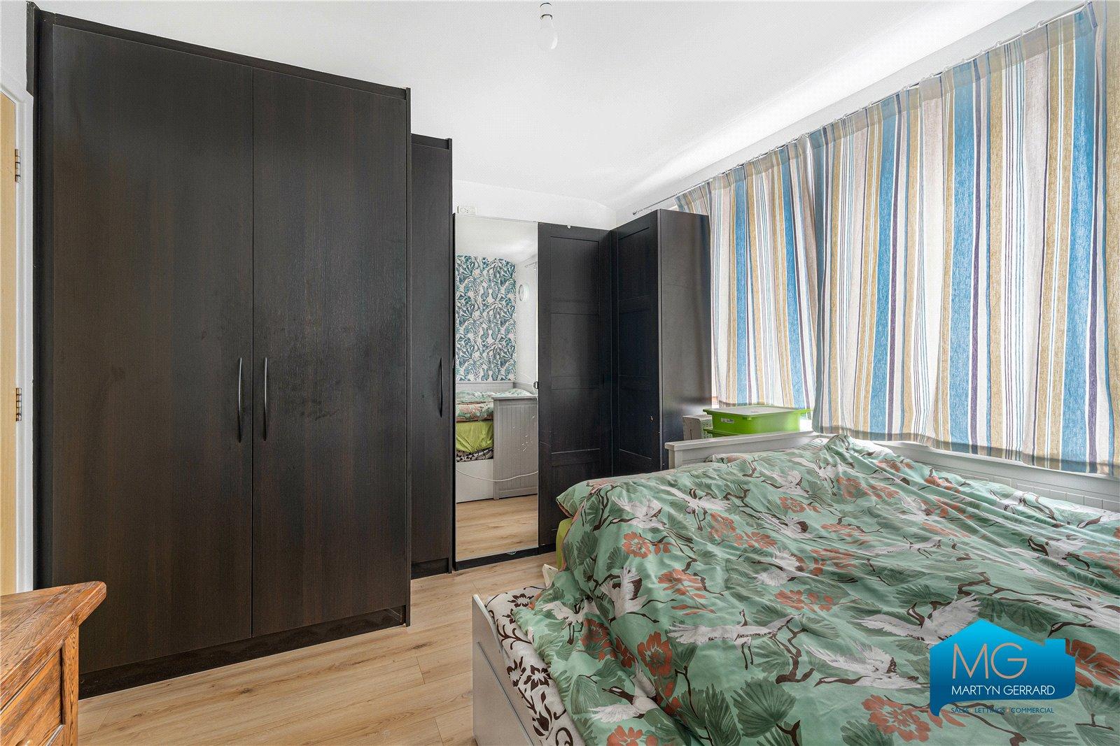 2 bedroom Terraced House to rent - Martyn Gerrard