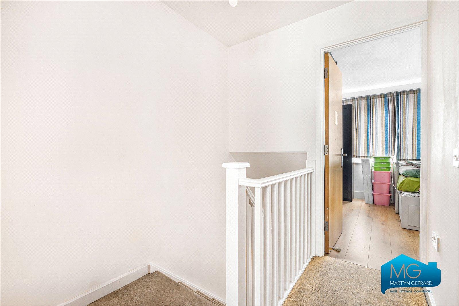 2 bedroom Terraced House to rent - Martyn Gerrard