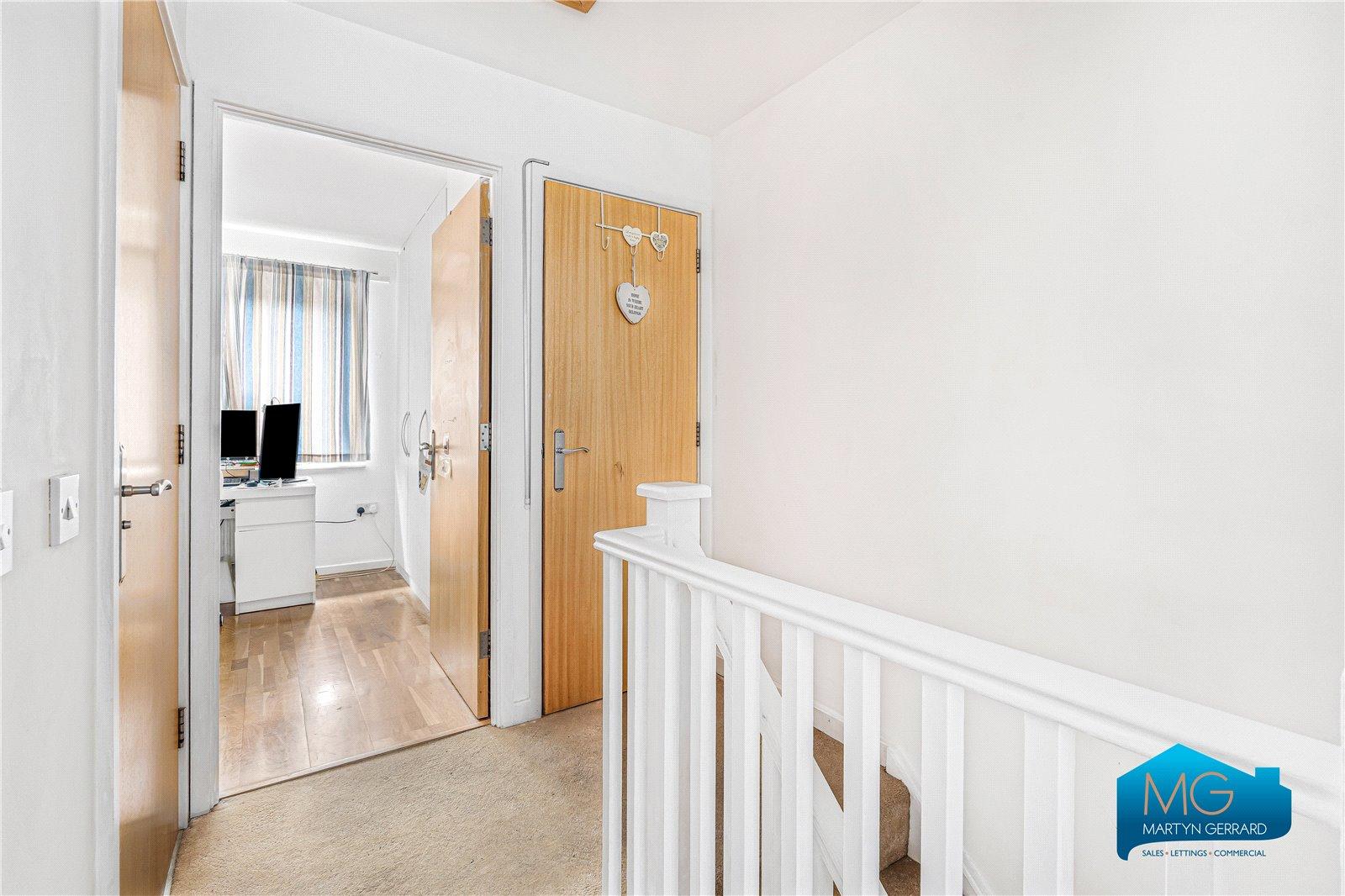2 bedroom Terraced House to rent - Martyn Gerrard