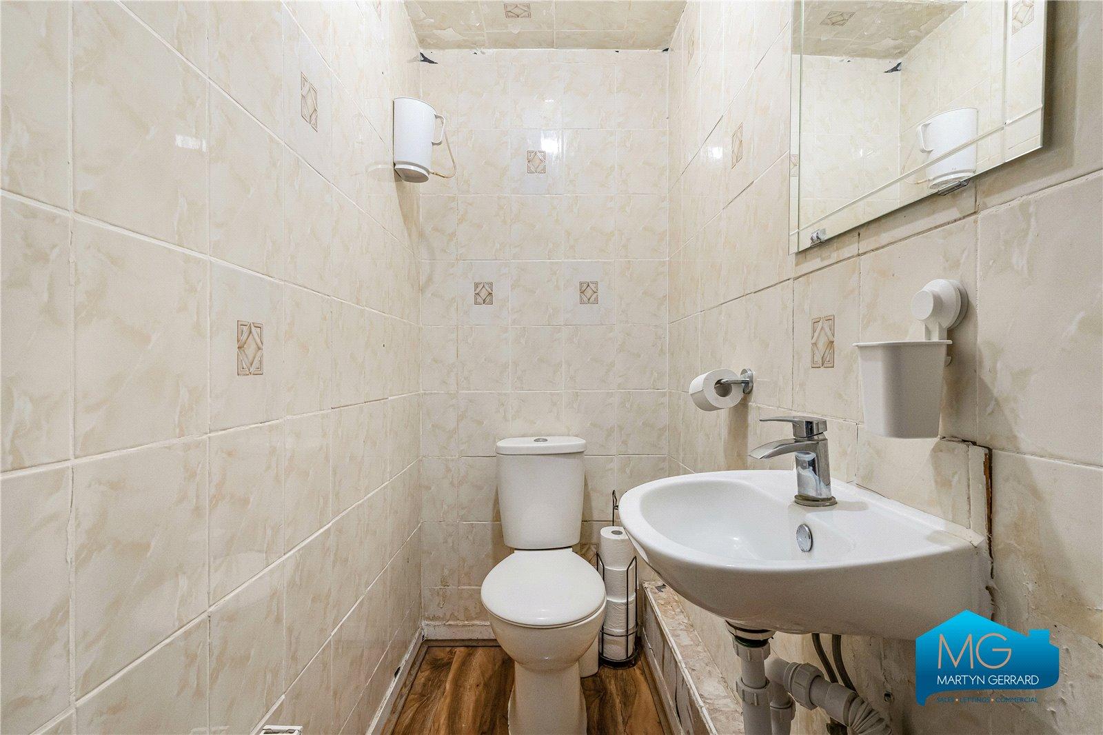 2 bedroom Terraced House to rent - Martyn Gerrard