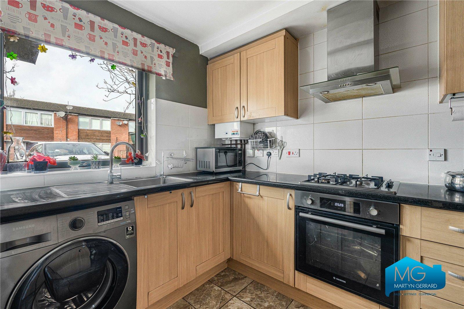 2 bedroom Terraced House to rent - Martyn Gerrard