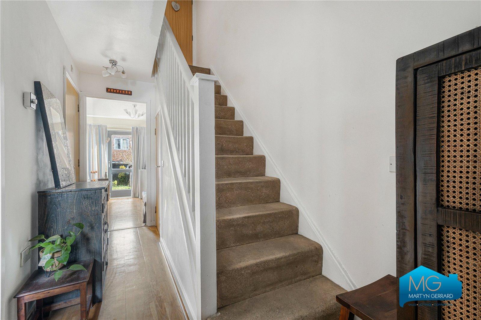 2 bedroom Terraced House to rent - Martyn Gerrard