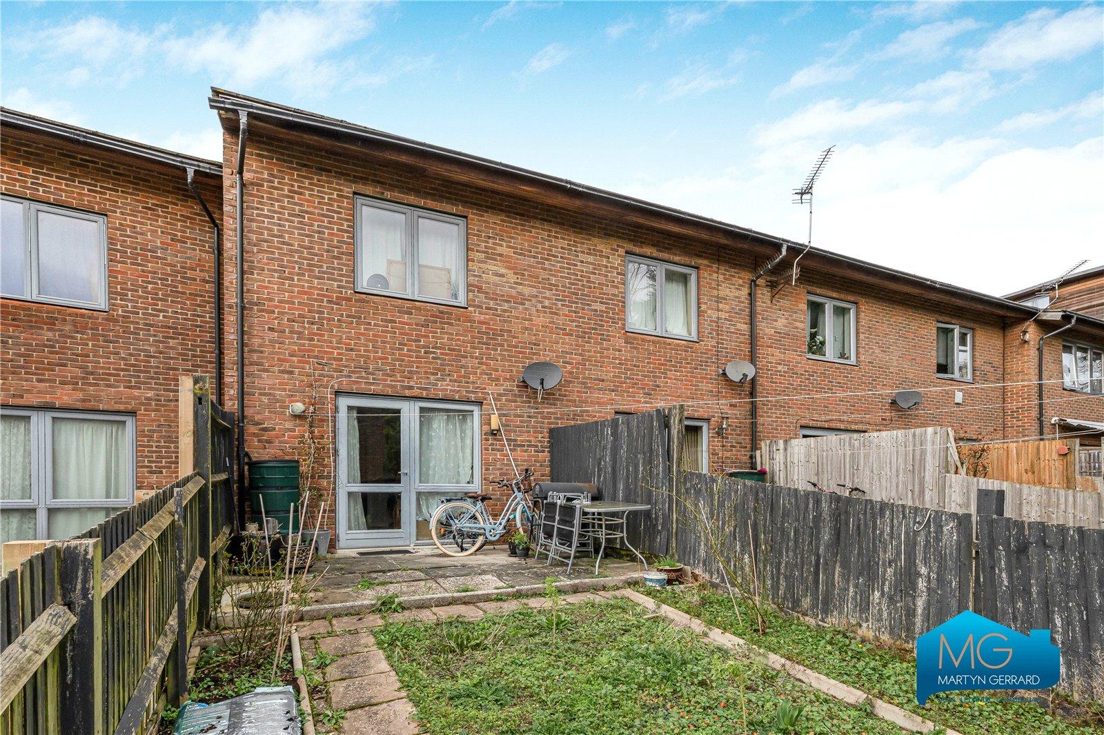 2 bedroom Terraced House to rent - Martyn Gerrard