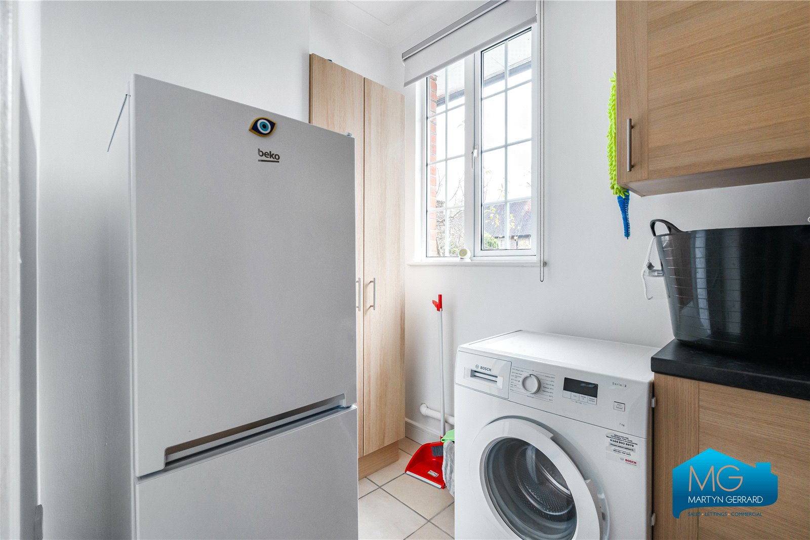 2 bedroom End of Terrace House to rent - Martyn Gerrard