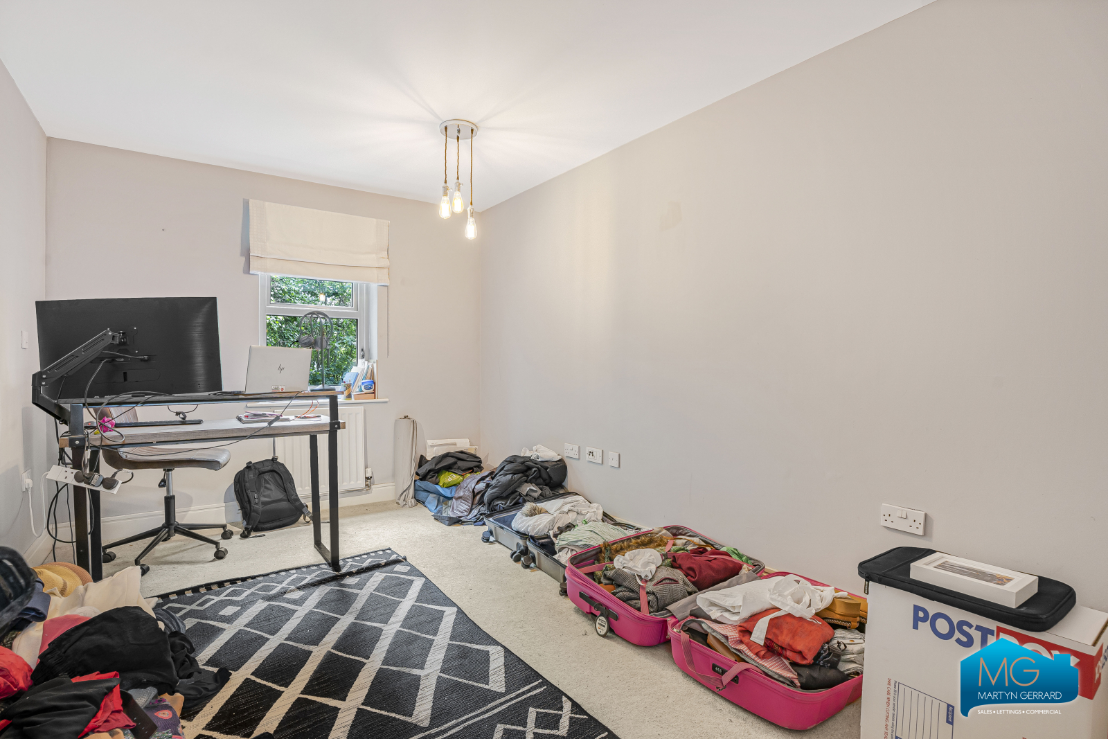 2 bedroom Apartment to rent - Martyn Gerrard