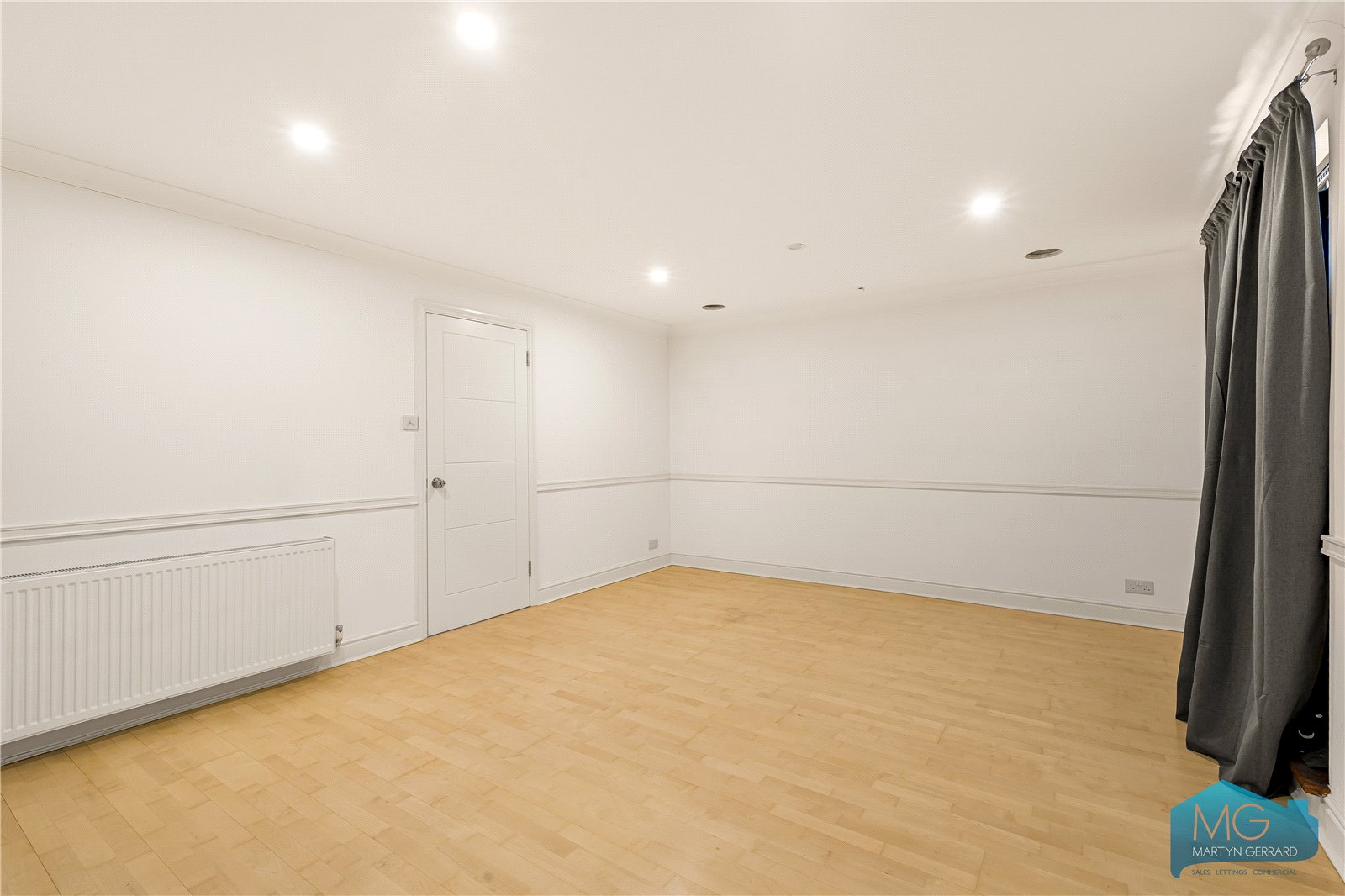 5 bedroom End of Terrace House to rent - Martyn Gerrard
