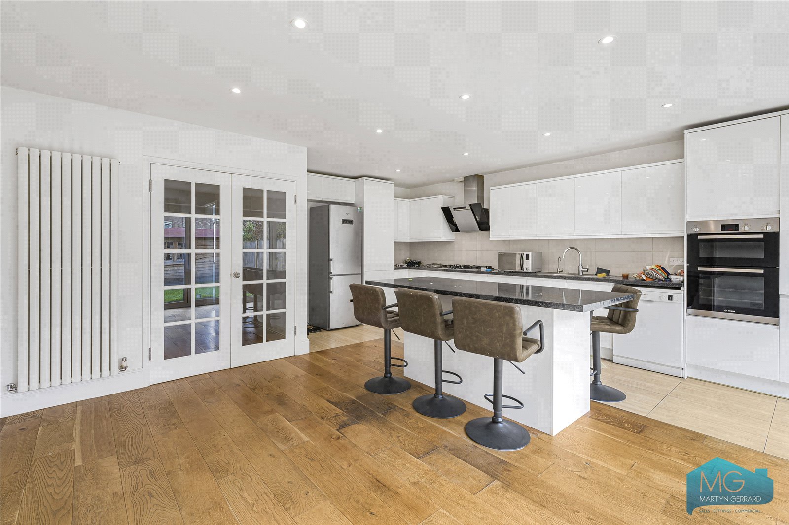 5 bedroom End of Terrace House to rent - Martyn Gerrard