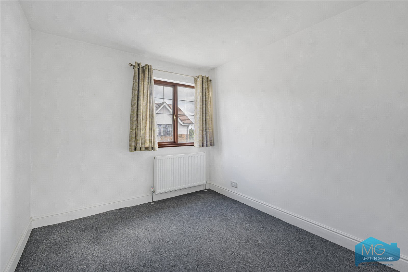 5 bedroom End of Terrace House to rent - Martyn Gerrard