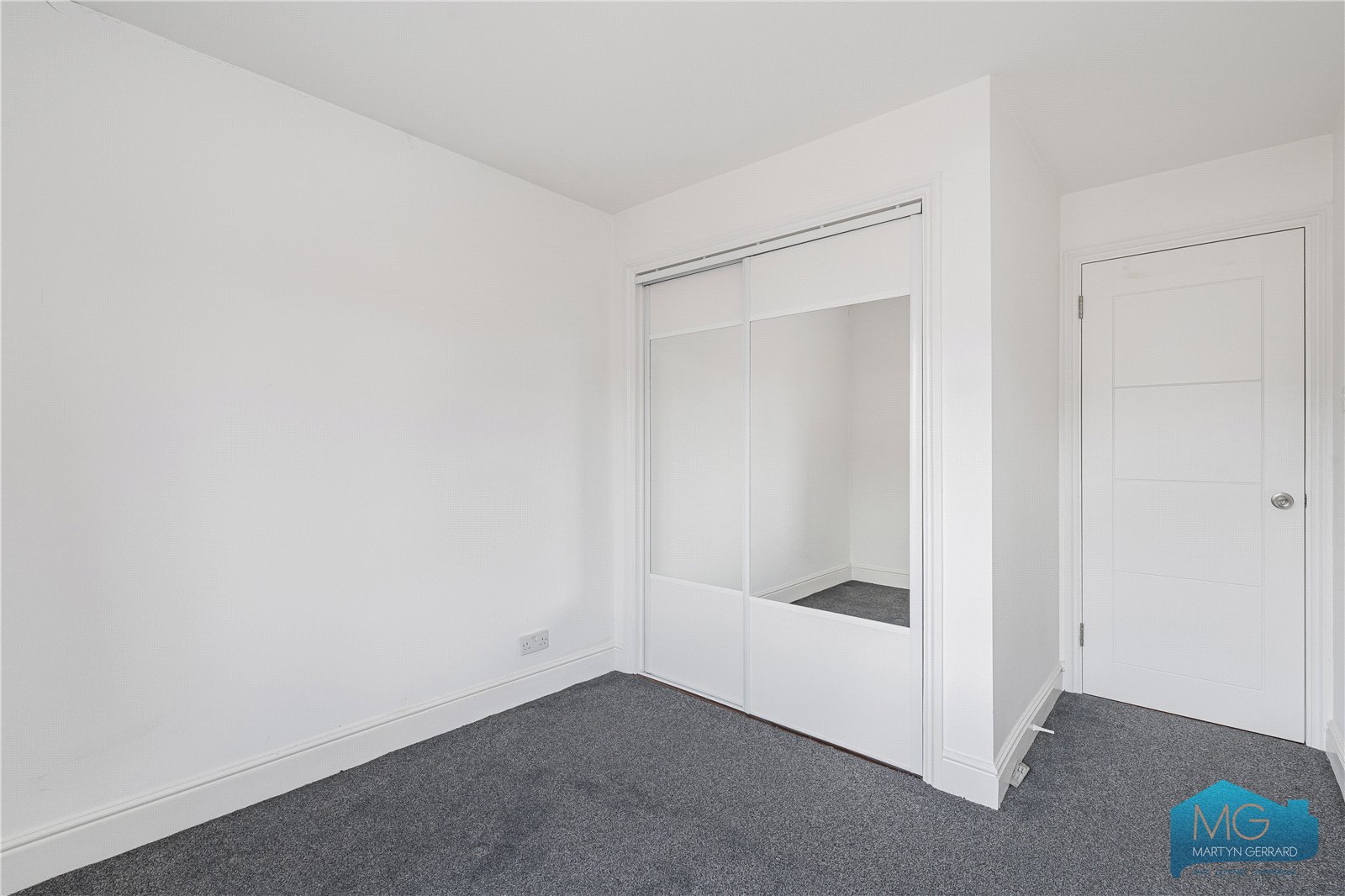 5 bedroom End of Terrace House to rent - Martyn Gerrard