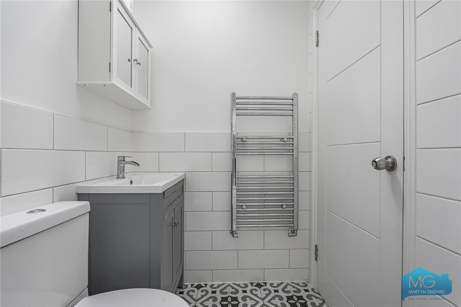 5 bedroom End of Terrace House to rent - Martyn Gerrard