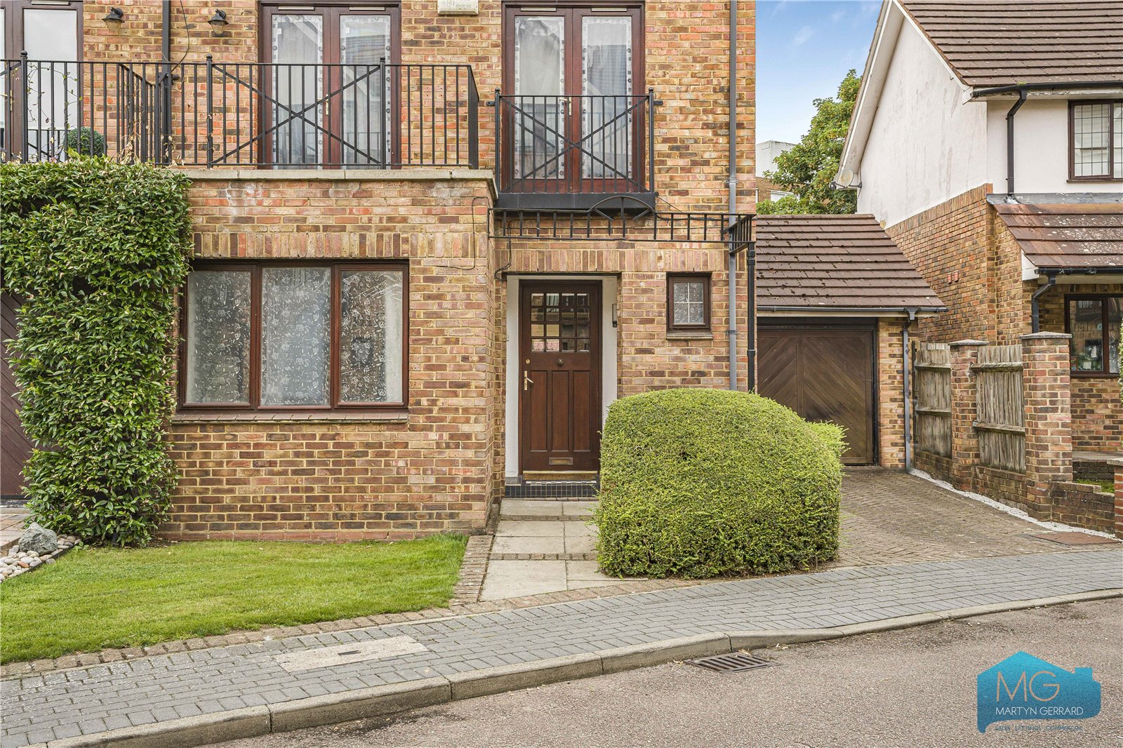5 bedroom End of Terrace House to rent - Martyn Gerrard